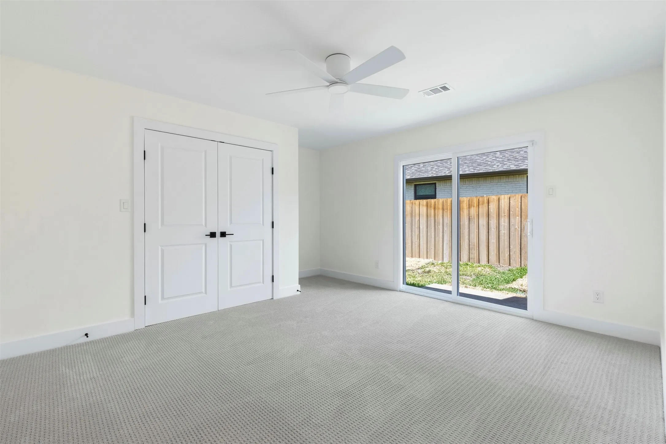 Single Family Residence For Sale in Dallas County , 17133 Earthwind Drive, Dallas, Texas 75248, 4 Bedroom, 5 Bathroom, 2 Garage spaces, 3,433 Sqft, built in 1977, mls#21359166, Real Estate Agent in Dallas, Homes For Sale in Dallas county, Homes For Sale in Dallas, Realtor in Dallas Texas, Real Estate Brokerage Independent Realty Texas, Luminita Cordes Realtor