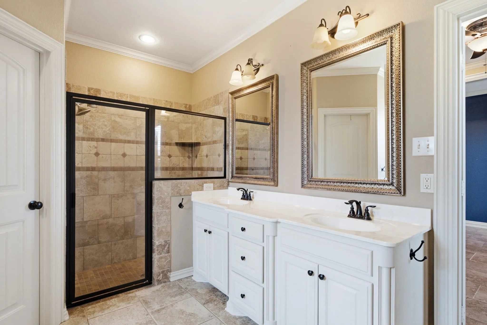 Single Family Residence For Sale in Cherokee County , 295 Kwando Lane, Bullard, Texas 75757, 3 Bedroom, 2 Bathroom, 2 Garage spaces, 2,326 Sqft, built in 2011, mls#21357787, Real Estate Agent in Bullard, Homes For Sale in Cherokee county, Homes For Sale in Bullard, Realtor in Bullard Texas, Real Estate Brokerage Independent Realty Texas, Luminita Cordes Realtor