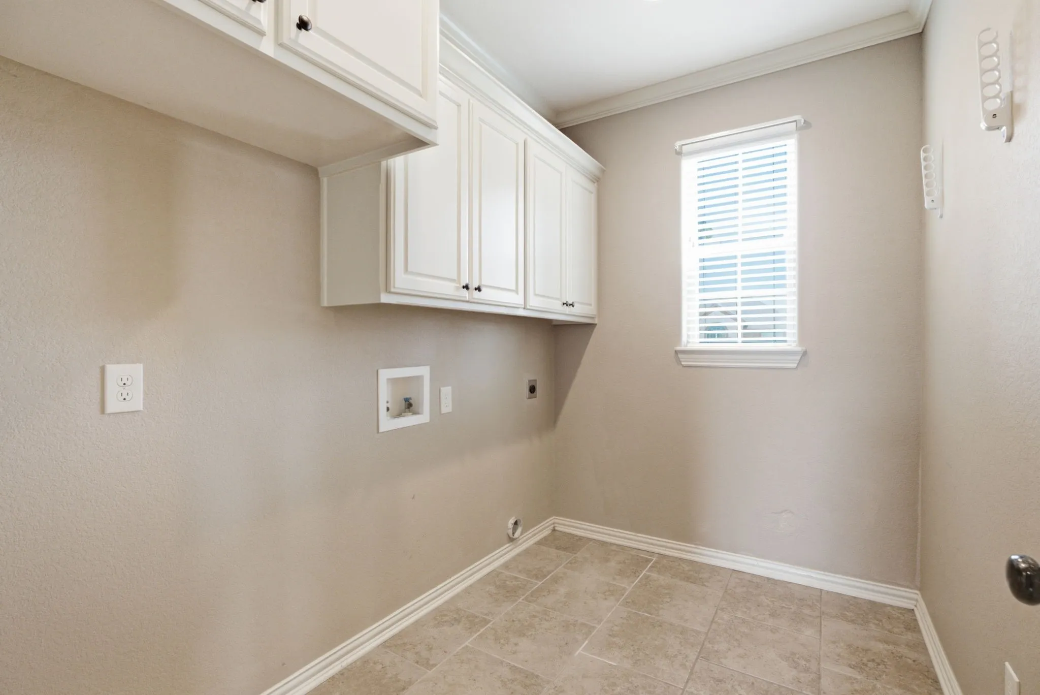Single Family Residence For Sale in Cherokee County , 295 Kwando Lane, Bullard, Texas 75757, 3 Bedroom, 2 Bathroom, 2 Garage spaces, 2,326 Sqft, built in 2011, mls#21357787, Real Estate Agent in Bullard, Homes For Sale in Cherokee county, Homes For Sale in Bullard, Realtor in Bullard Texas, Real Estate Brokerage Independent Realty Texas, Luminita Cordes Realtor