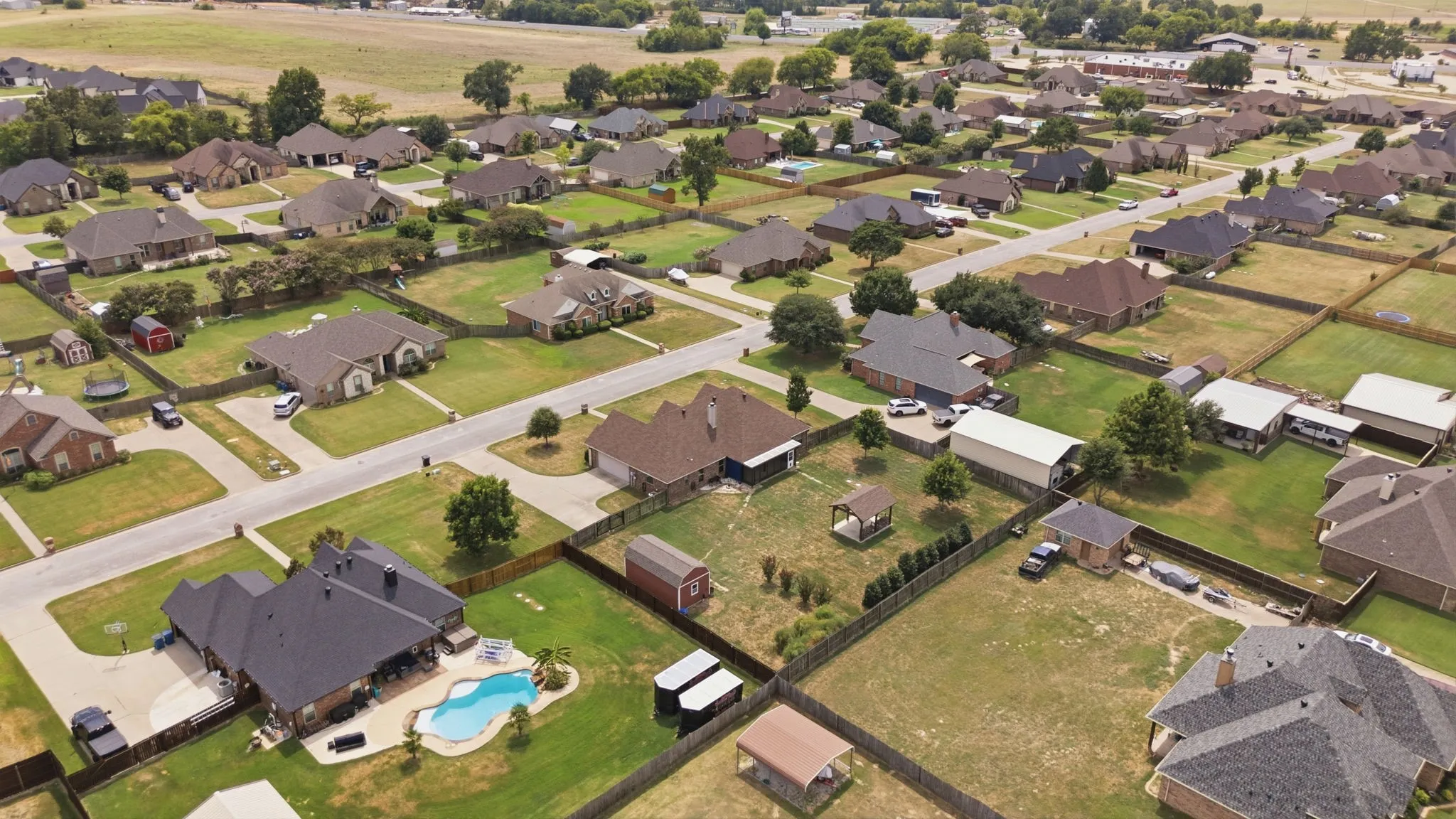 Single Family Residence For Sale in Cherokee County , 295 Kwando Lane, Bullard, Texas 75757, 3 Bedroom, 2 Bathroom, 2 Garage spaces, 2,326 Sqft, built in 2011, mls#21357787, Real Estate Agent in Bullard, Homes For Sale in Cherokee county, Homes For Sale in Bullard, Realtor in Bullard Texas, Real Estate Brokerage Independent Realty Texas, Luminita Cordes Realtor