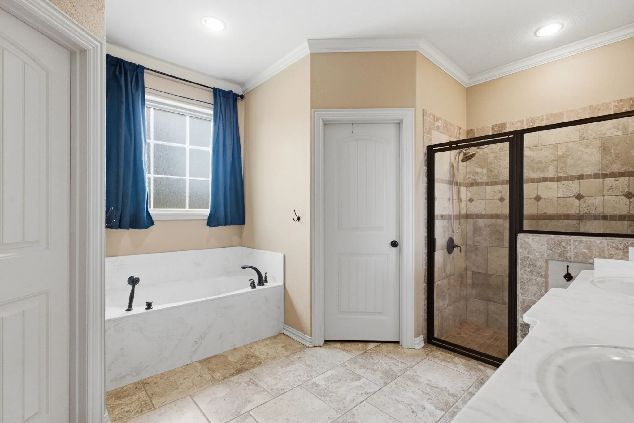 Single Family Residence For Sale in Cherokee County , 295 Kwando Lane, Bullard, Texas 75757, 3 Bedroom, 2 Bathroom, 2 Garage spaces, 2,326 Sqft, built in 2011, mls#21357787, Real Estate Agent in Bullard, Homes For Sale in Cherokee county, Homes For Sale in Bullard, Realtor in Bullard Texas, Real Estate Brokerage Independent Realty Texas, Luminita Cordes Realtor