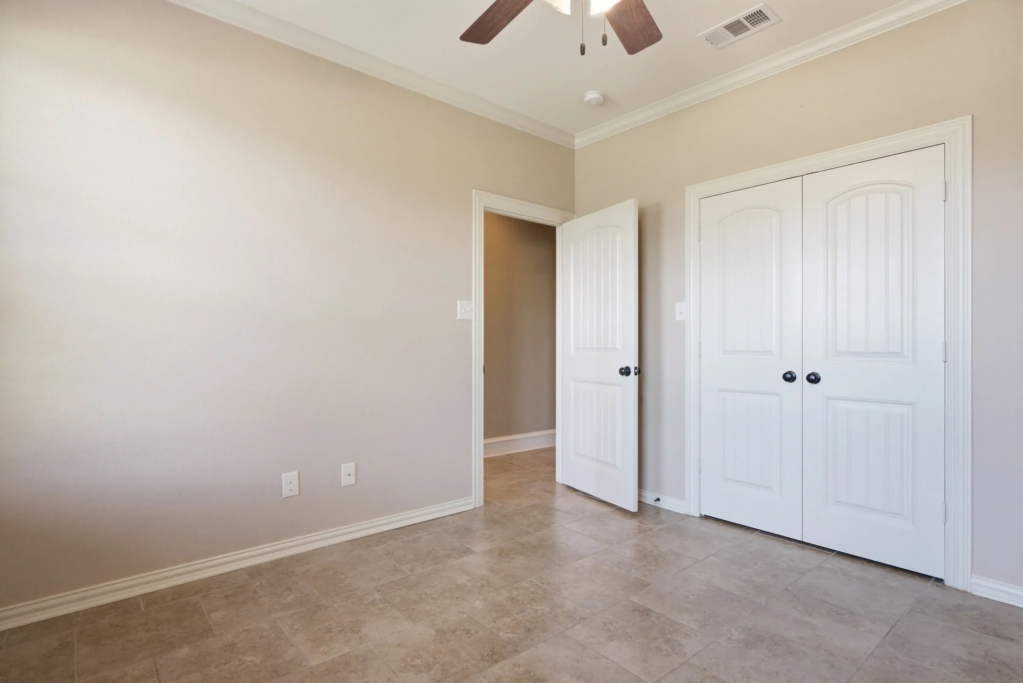 Single Family Residence For Sale in Cherokee County , 295 Kwando Lane, Bullard, Texas 75757, 3 Bedroom, 2 Bathroom, 2 Garage spaces, 2,326 Sqft, built in 2011, mls#21357787, Real Estate Agent in Bullard, Homes For Sale in Cherokee county, Homes For Sale in Bullard, Realtor in Bullard Texas, Real Estate Brokerage Independent Realty Texas, Luminita Cordes Realtor