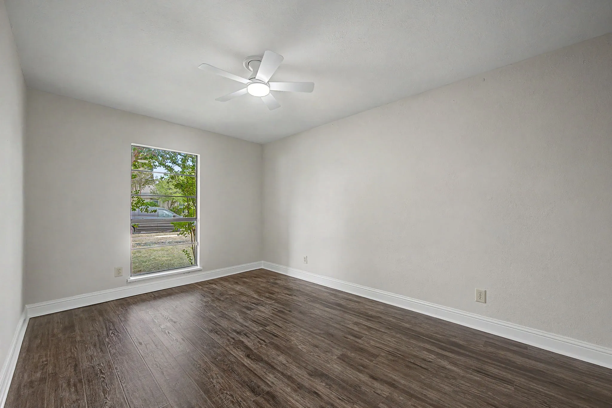 Single Family Residence For Sale in Collin County , 6528 Kiowa Court, Plano, Texas 75023, 3 Bedroom, 2 Bathroom, 2 Garage spaces, 1,674 Sqft, built in 1978, mls#21369995, Real Estate Agent in Plano, Homes For Sale in Collin county, Homes For Sale in Plano, Realtor in Plano Texas, Real Estate Brokerage Independent Realty Texas, Luminita Cordes Realtor