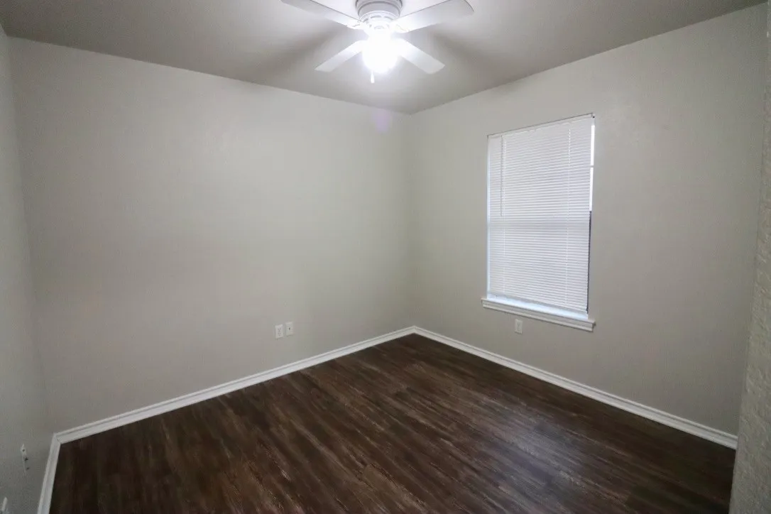 Duplex For Rent in Parker County , 1124 W Spring Street, Weatherford, Texas 76086, 3 Bedroom, 2 Bathroom, 2 Garage spaces, 1,080 Sqft, built in 2002, mls#21371036, Real Estate Agent in Weatherford, Homes For Rent in Parker county, Homes For Rent in Weatherford, Realtor in Weatherford Texas, Real Estate Brokerage Independent Realty Texas, Luminita Cordes Realtor