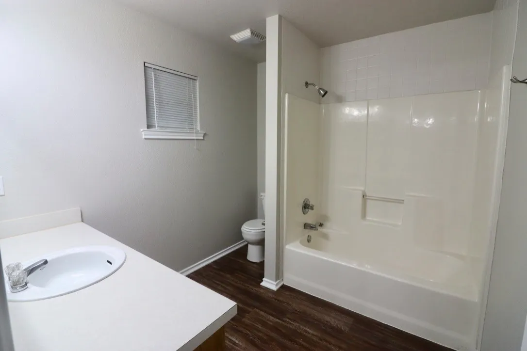 Duplex For Rent in Parker County , 1124 W Spring Street, Weatherford, Texas 76086, 3 Bedroom, 2 Bathroom, 2 Garage spaces, 1,080 Sqft, built in 2002, mls#21371036, Real Estate Agent in Weatherford, Homes For Rent in Parker county, Homes For Rent in Weatherford, Realtor in Weatherford Texas, Real Estate Brokerage Independent Realty Texas, Luminita Cordes Realtor