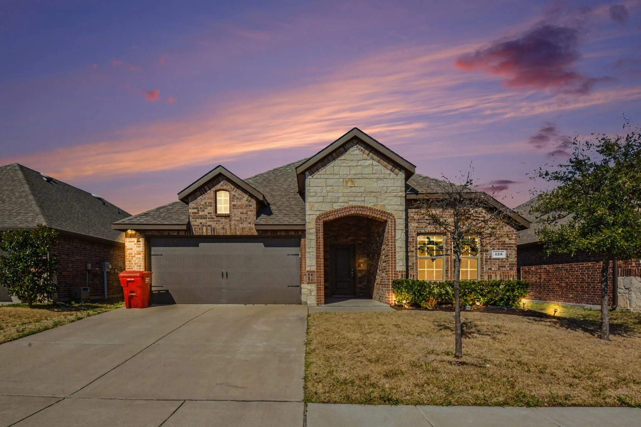 Single Family Residence For Sale in Rockwall County , 128 Newsom Drive, Royse City, Texas 75189, 3 Bedroom, 2 Bathroom, 2 Garage spaces, 1,611 Sqft, built in 2020, mls#21362834, Real Estate Agent in Royse City, Homes For Sale in Rockwall county, Homes For Sale in Royse City, Realtor in Royse City Texas, Real Estate Brokerage Independent Realty Texas, Luminita Cordes Realtor