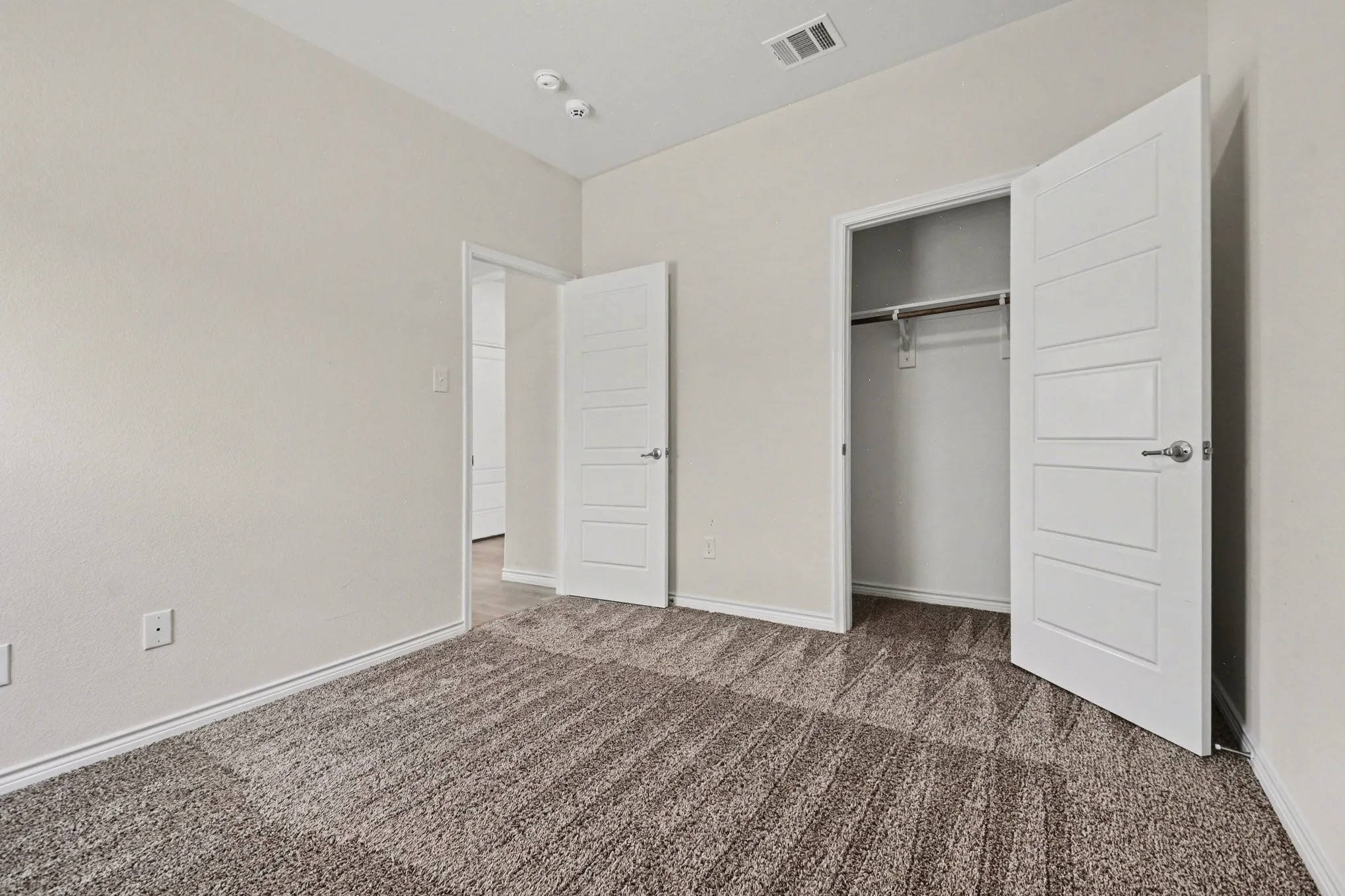 Single Family Residence For Sale in Rockwall County , 128 Newsom Drive, Royse City, Texas 75189, 3 Bedroom, 2 Bathroom, 2 Garage spaces, 1,611 Sqft, built in 2020, mls#21362834, Real Estate Agent in Royse City, Homes For Sale in Rockwall county, Homes For Sale in Royse City, Realtor in Royse City Texas, Real Estate Brokerage Independent Realty Texas, Luminita Cordes Realtor