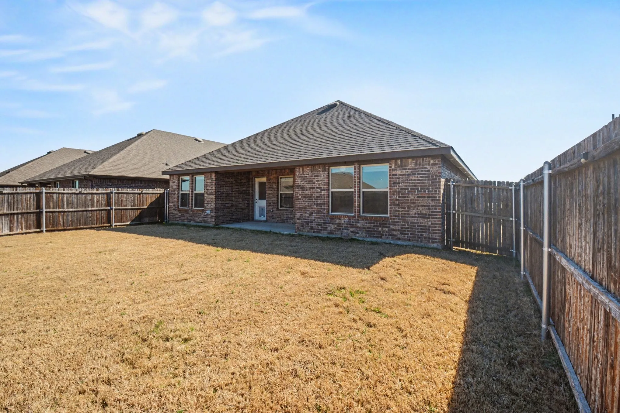 Single Family Residence For Sale in Rockwall County , 128 Newsom Drive, Royse City, Texas 75189, 3 Bedroom, 2 Bathroom, 2 Garage spaces, 1,611 Sqft, built in 2020, mls#21362834, Real Estate Agent in Royse City, Homes For Sale in Rockwall county, Homes For Sale in Royse City, Realtor in Royse City Texas, Real Estate Brokerage Independent Realty Texas, Luminita Cordes Realtor
