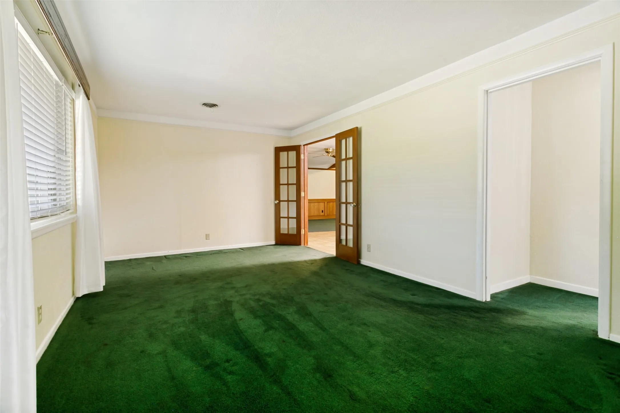 Single Family Residence For Sale in Tarrant County , 4708 Cummings Drive, North Richland Hills, Texas 76180, 3 Bedroom, 2 Bathroom, 2 Garage spaces, 1,916 Sqft, built in 1958, mls#21367428, Real Estate Agent in North Richland Hills, Homes For Sale in Tarrant county, Homes For Sale in North Richland Hills, Realtor in North Richland Hills Texas, Real Estate Brokerage Independent Realty Texas, Luminita Cordes Realtor