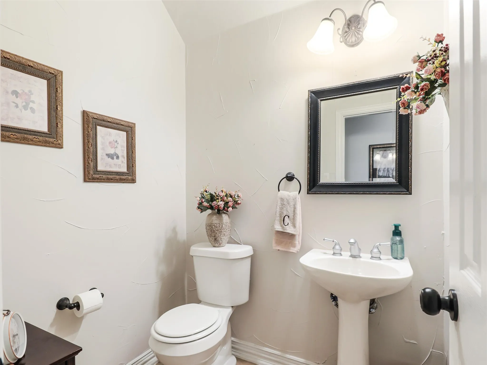 Downstairs half bathroom