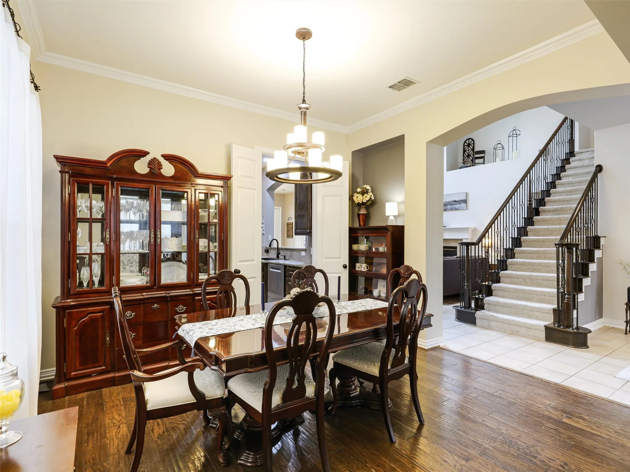 Single Family Residence For Sale in Denton County , 2113 Sandy Creek Drive, Frisco, Texas 75033, 4 Bedroom, 4 Bathroom, 3 Garage spaces, 3,427 Sqft, built in 2004, mls#21370755, Real Estate Agent in Frisco, Homes For Sale in Denton county, Homes For Sale in Frisco, Realtor in Frisco Texas, Real Estate Brokerage Independent Realty Texas, Luminita Cordes Realtor