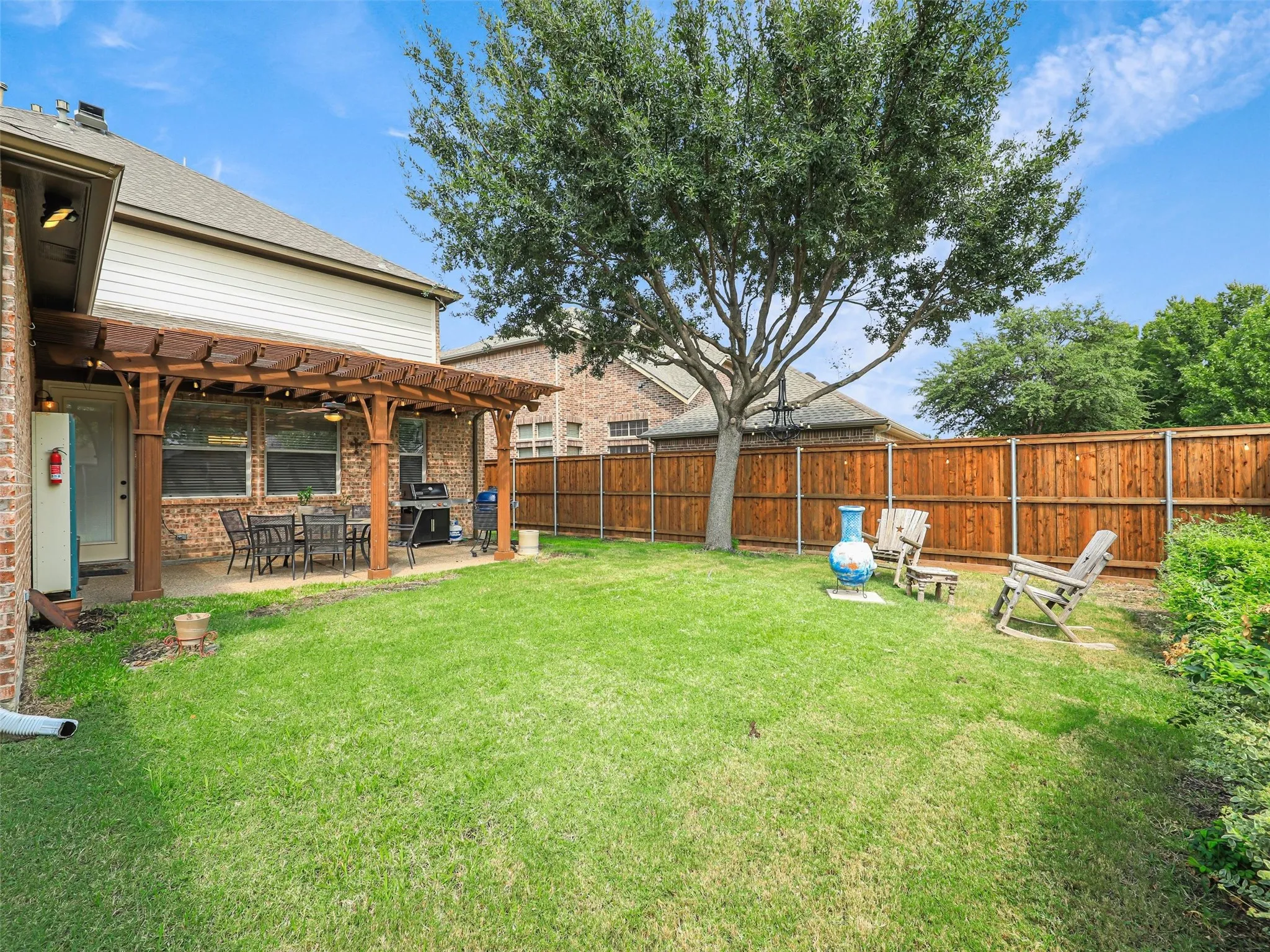 Single Family Residence For Sale in Denton County , 2113 Sandy Creek Drive, Frisco, Texas 75033, 4 Bedroom, 4 Bathroom, 3 Garage spaces, 3,427 Sqft, built in 2004, mls#21370755, Real Estate Agent in Frisco, Homes For Sale in Denton county, Homes For Sale in Frisco, Realtor in Frisco Texas, Real Estate Brokerage Independent Realty Texas, Luminita Cordes Realtor