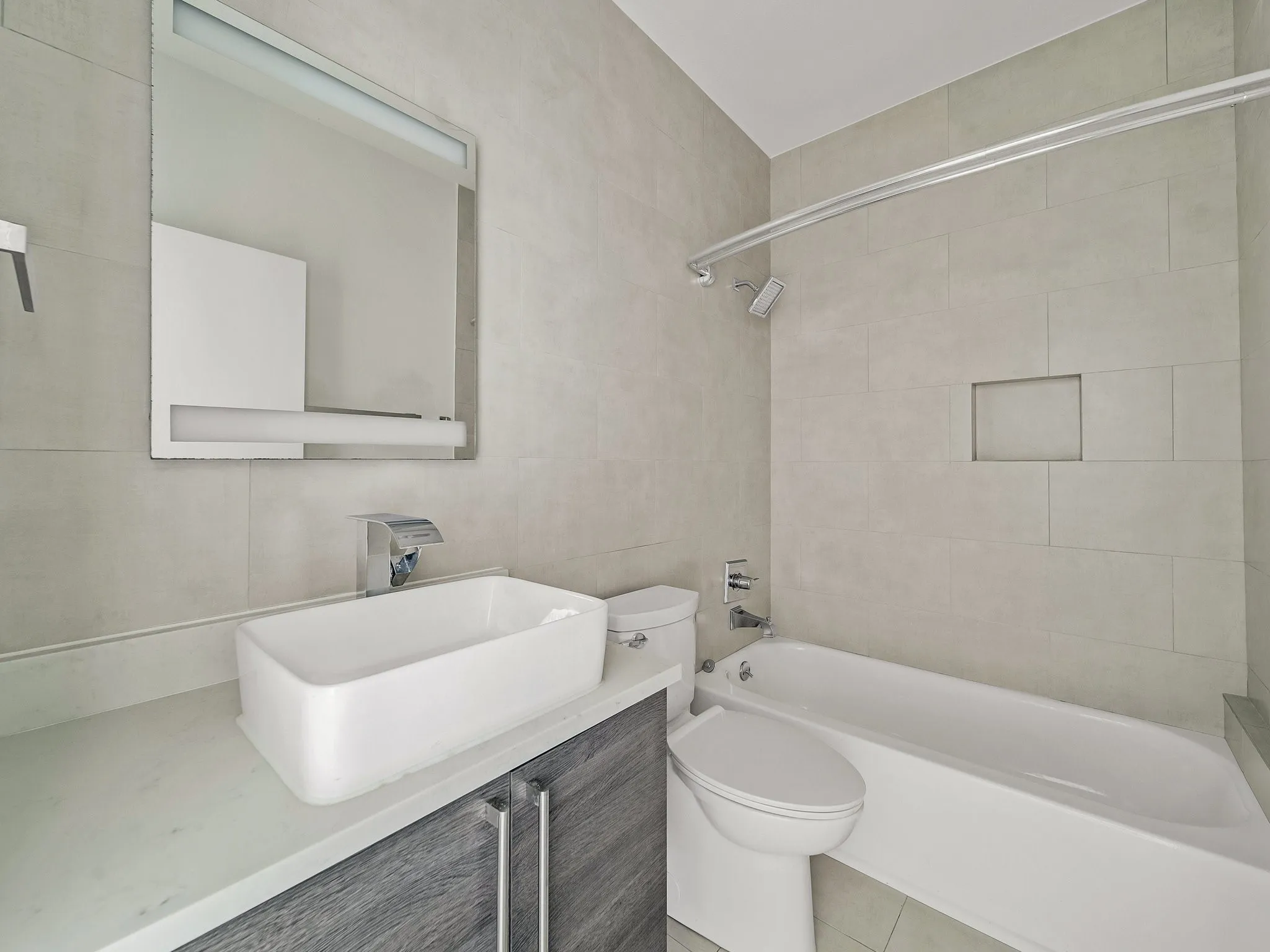 Townhouse For Rent in Dallas County , 1022 Eldorado Avenue 102, Dallas, Texas 75208, 2 Bedroom, 3 Bathroom, 2 Garage spaces, 1,588 Sqft, built in 2019, mls#21371017, Real Estate Agent in Dallas, Homes For Rent in Dallas county, Homes For Rent in Dallas, Realtor in Dallas Texas, Real Estate Brokerage Independent Realty Texas, Luminita Cordes Realtor