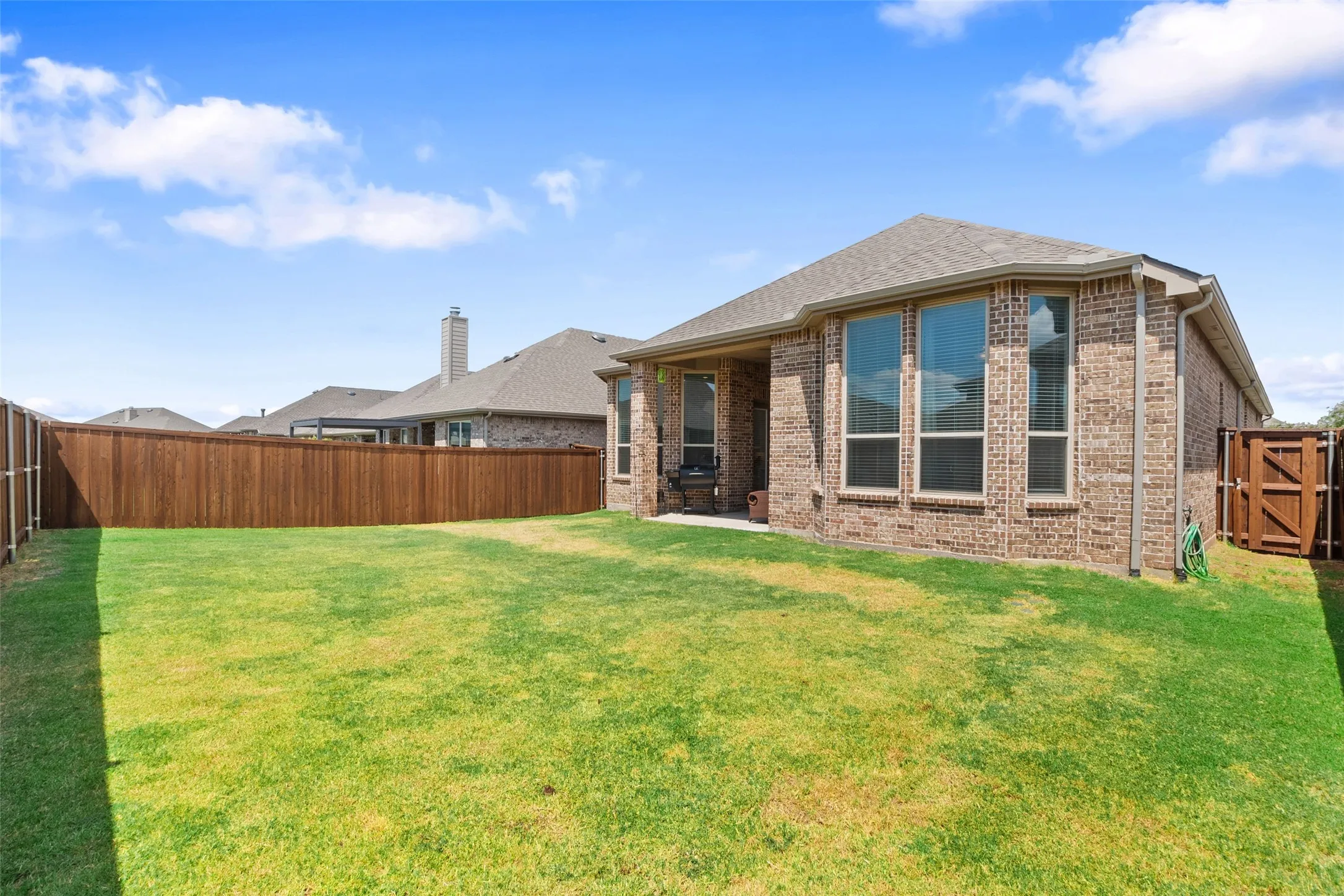 Single Family Residence For Sale in Denton County , 10104 Bitterroot Drive, Little Elm, Texas 75068, 4 Bedroom, 3 Bathroom, 2 Garage spaces, 2,103 Sqft, built in 2020, mls#21370206, Real Estate Agent in Little Elm, Homes For Sale in Denton county, Homes For Sale in Little Elm, Realtor in Little Elm Texas, Real Estate Brokerage Independent Realty Texas, Luminita Cordes Realtor