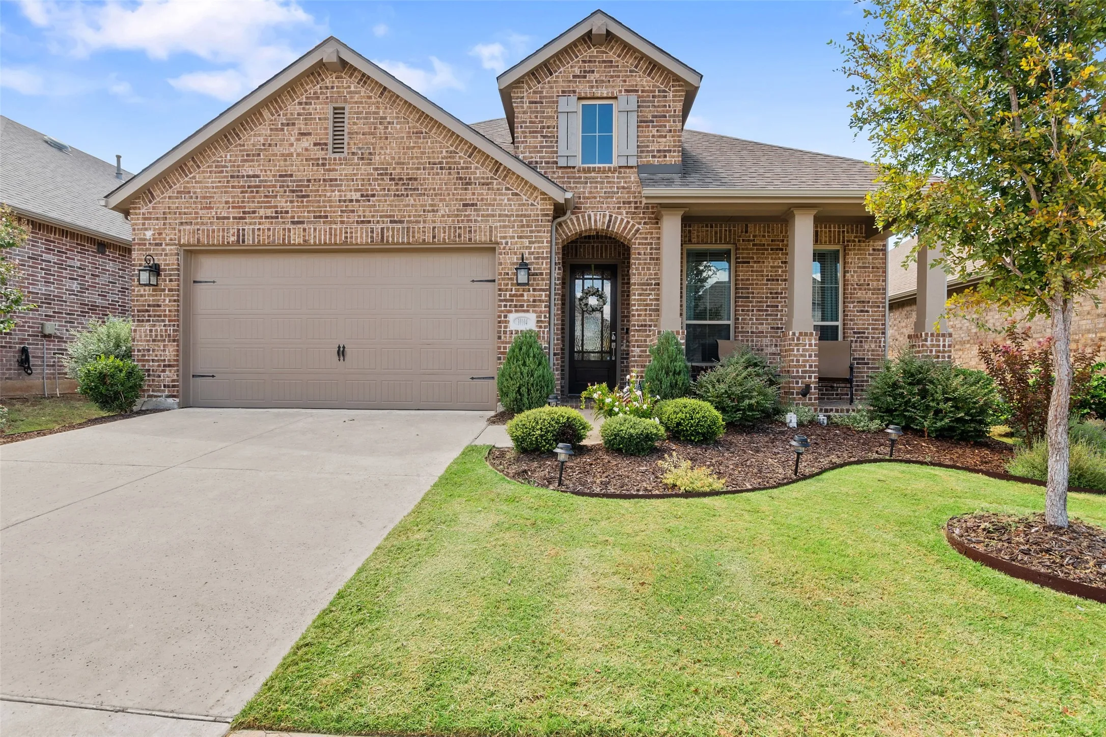 Single Family Residence For Sale in Denton County , 10104 Bitterroot Drive, Little Elm, Texas 75068, 4 Bedroom, 3 Bathroom, 2 Garage spaces, 2,103 Sqft, built in 2020, mls#21370206, Real Estate Agent in Little Elm, Homes For Sale in Denton county, Homes For Sale in Little Elm, Realtor in Little Elm Texas, Real Estate Brokerage Independent Realty Texas, Luminita Cordes Realtor