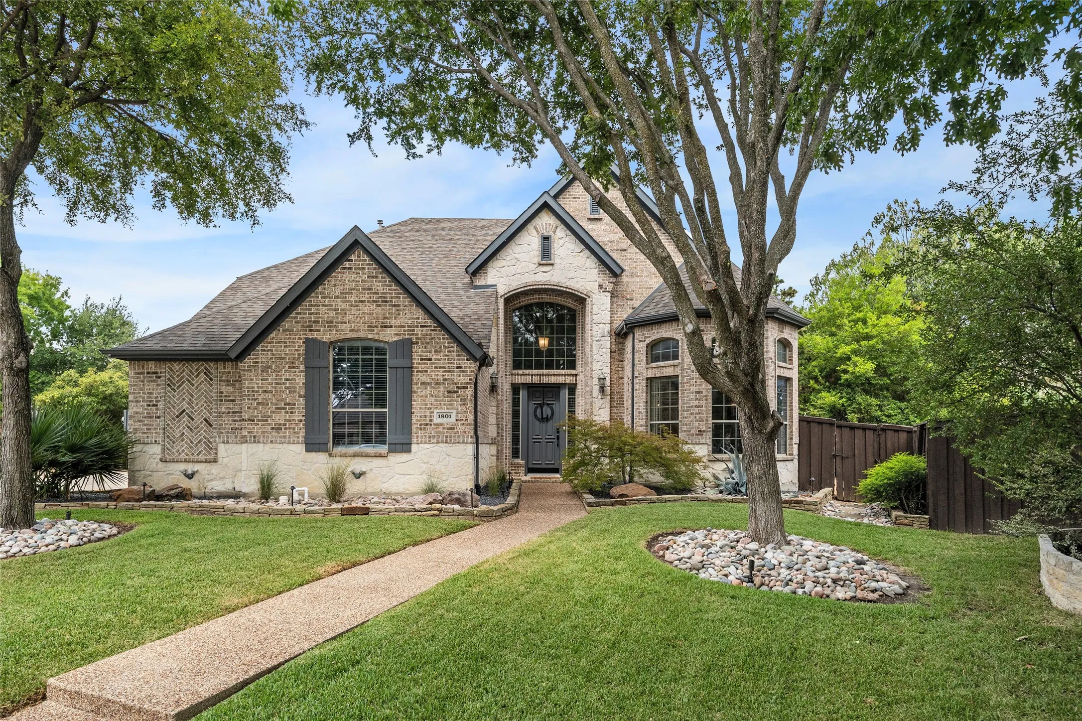 Single Family Residence For Sale in Collin County , 1801 San Carlos Avenue, Allen, Texas 75002, 4 Bedroom, 4 Bathroom, 3 Garage spaces, 4,049 Sqft, built in 2002, mls#21370822, Real Estate Agent in Allen, Homes For Sale in Collin county, Homes For Sale in Allen, Realtor in Allen Texas, Real Estate Brokerage Independent Realty Texas, Luminita Cordes Realtor