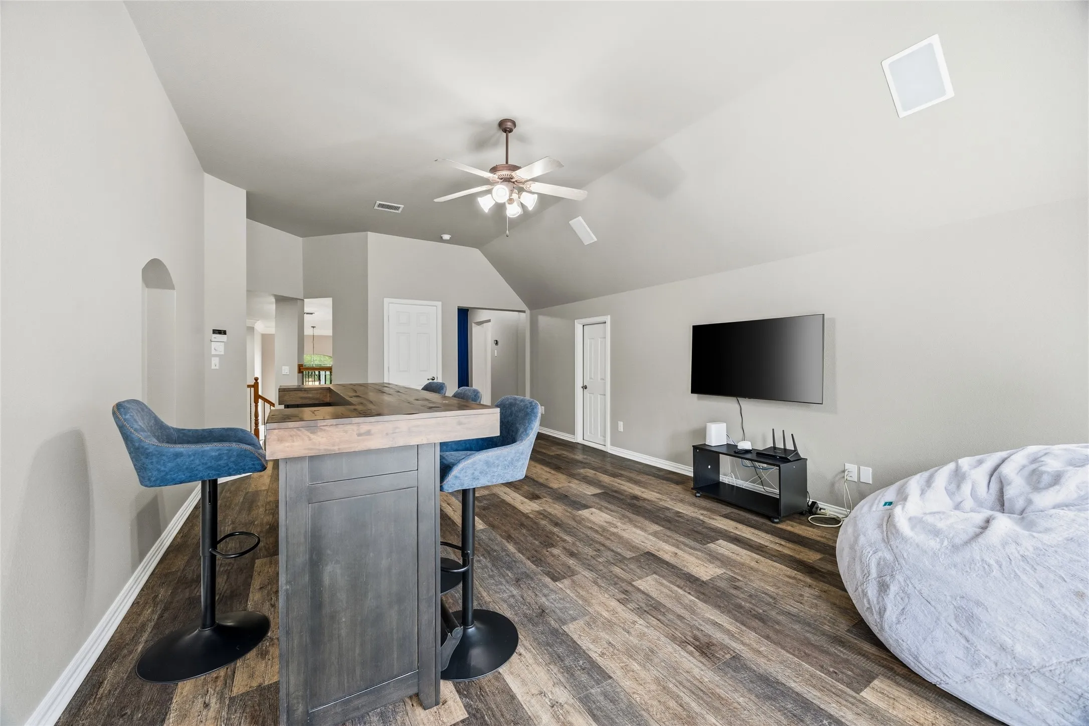 Single Family Residence For Sale in Collin County , 1801 San Carlos Avenue, Allen, Texas 75002, 4 Bedroom, 4 Bathroom, 3 Garage spaces, 4,049 Sqft, built in 2002, mls#21370822, Real Estate Agent in Allen, Homes For Sale in Collin county, Homes For Sale in Allen, Realtor in Allen Texas, Real Estate Brokerage Independent Realty Texas, Luminita Cordes Realtor