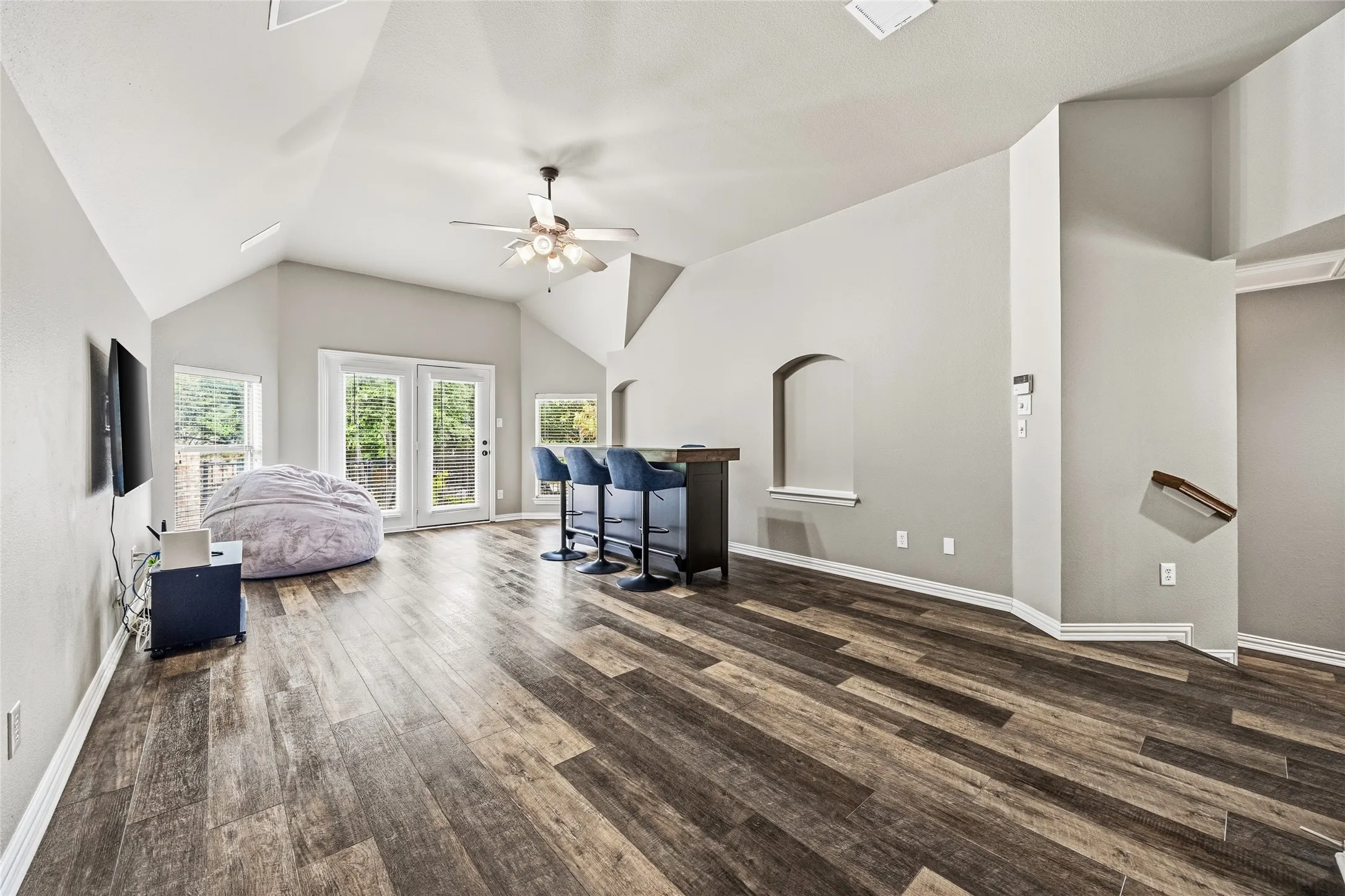 Single Family Residence For Sale in Collin County , 1801 San Carlos Avenue, Allen, Texas 75002, 4 Bedroom, 4 Bathroom, 3 Garage spaces, 4,049 Sqft, built in 2002, mls#21370822, Real Estate Agent in Allen, Homes For Sale in Collin county, Homes For Sale in Allen, Realtor in Allen Texas, Real Estate Brokerage Independent Realty Texas, Luminita Cordes Realtor