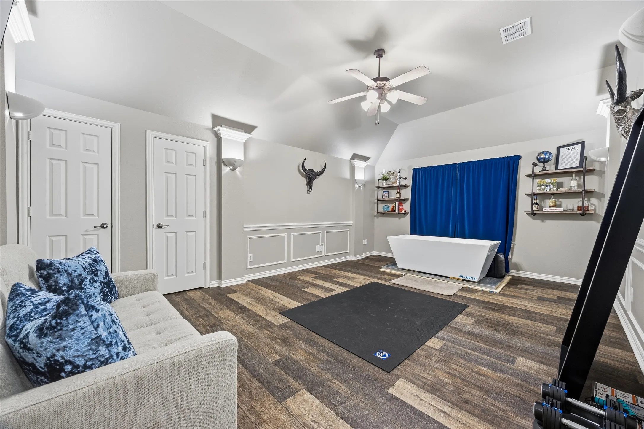 Single Family Residence For Sale in Collin County , 1801 San Carlos Avenue, Allen, Texas 75002, 4 Bedroom, 4 Bathroom, 3 Garage spaces, 4,049 Sqft, built in 2002, mls#21370822, Real Estate Agent in Allen, Homes For Sale in Collin county, Homes For Sale in Allen, Realtor in Allen Texas, Real Estate Brokerage Independent Realty Texas, Luminita Cordes Realtor