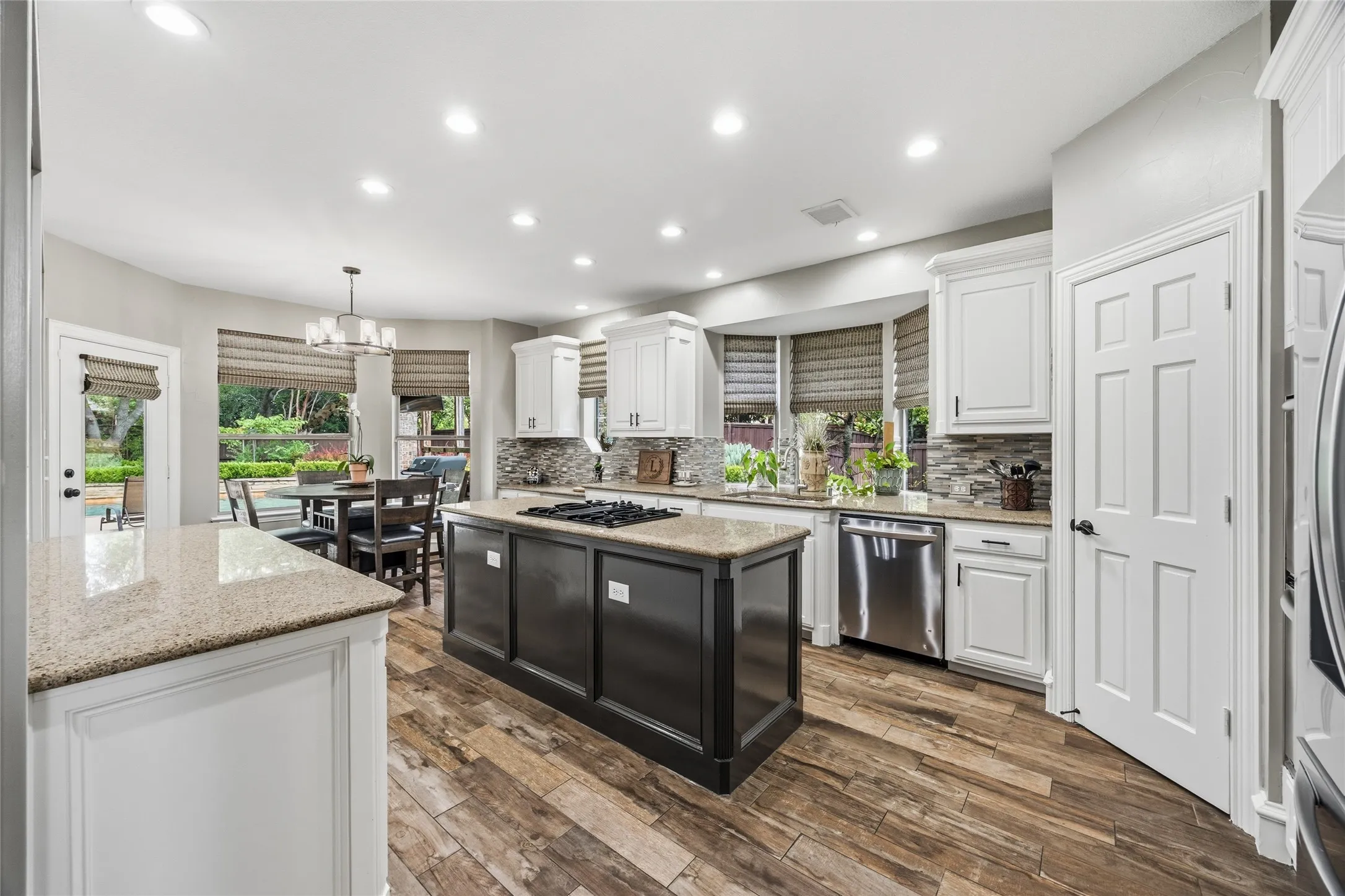 Single Family Residence For Sale in Collin County , 1801 San Carlos Avenue, Allen, Texas 75002, 4 Bedroom, 4 Bathroom, 3 Garage spaces, 4,049 Sqft, built in 2002, mls#21370822, Real Estate Agent in Allen, Homes For Sale in Collin county, Homes For Sale in Allen, Realtor in Allen Texas, Real Estate Brokerage Independent Realty Texas, Luminita Cordes Realtor