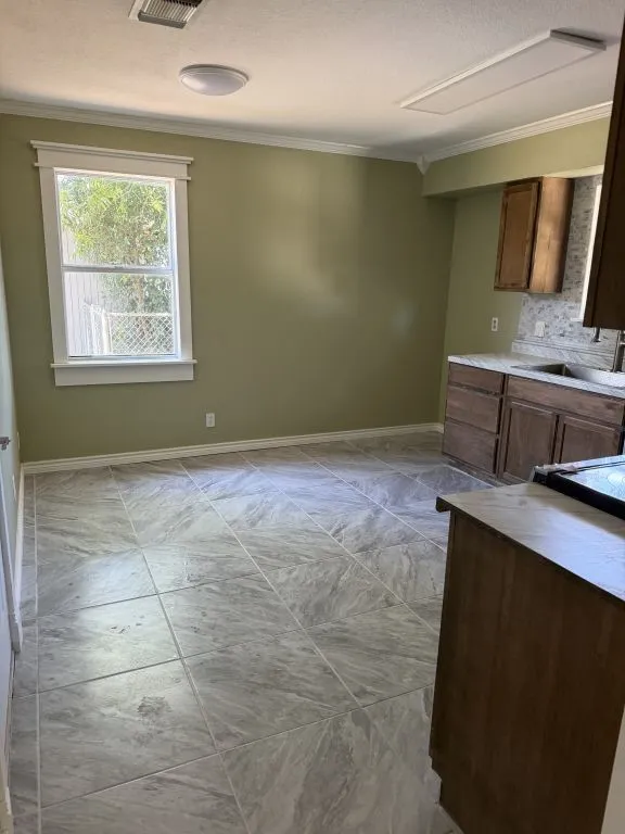 Single Family Residence For Sale in Brown County , 4403 Westridge Drive, Brownwood, Texas 76801, 4 Bedroom, 2 Bathroom, 1 Garage spaces, 1,105 Sqft, built in 1984, mls#21371008, Real Estate Agent in Brownwood, Homes For Sale in Brown county, Homes For Sale in Brownwood, Realtor in Brownwood Texas, Real Estate Brokerage Independent Realty Texas, Luminita Cordes Realtor
