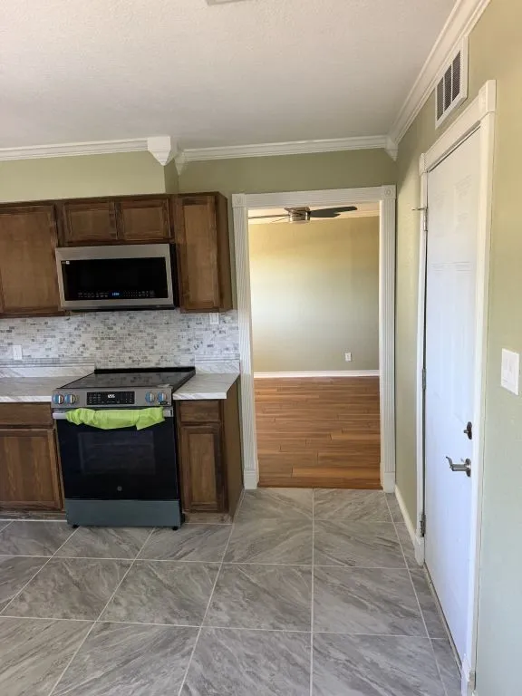 Single Family Residence For Sale in Brown County , 4403 Westridge Drive, Brownwood, Texas 76801, 4 Bedroom, 2 Bathroom, 1 Garage spaces, 1,105 Sqft, built in 1984, mls#21371008, Real Estate Agent in Brownwood, Homes For Sale in Brown county, Homes For Sale in Brownwood, Realtor in Brownwood Texas, Real Estate Brokerage Independent Realty Texas, Luminita Cordes Realtor