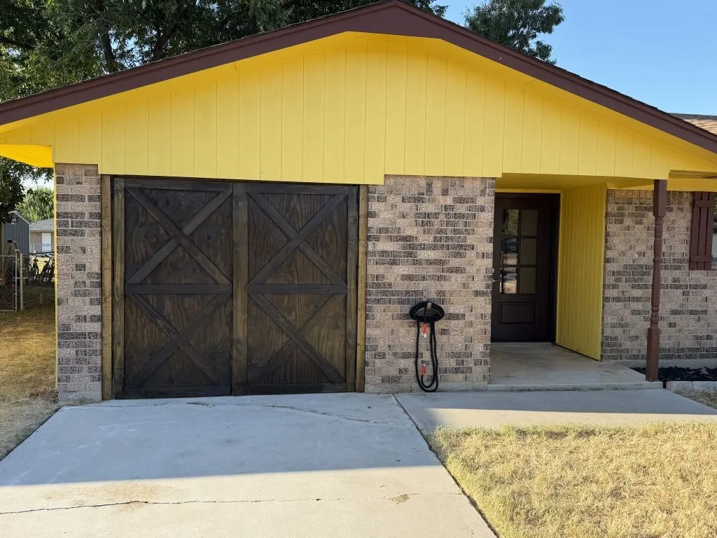 Single Family Residence For Sale in Brown County , 4403 Westridge Drive, Brownwood, Texas 76801, 4 Bedroom, 2 Bathroom, 1 Garage spaces, 1,105 Sqft, built in 1984, mls#21371008, Real Estate Agent in Brownwood, Homes For Sale in Brown county, Homes For Sale in Brownwood, Realtor in Brownwood Texas, Real Estate Brokerage Independent Realty Texas, Luminita Cordes Realtor