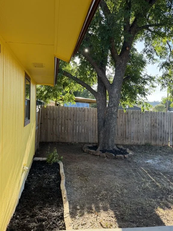 Single Family Residence For Sale in Brown County , 4403 Westridge Drive, Brownwood, Texas 76801, 4 Bedroom, 2 Bathroom, 1 Garage spaces, 1,105 Sqft, built in 1984, mls#21371008, Real Estate Agent in Brownwood, Homes For Sale in Brown county, Homes For Sale in Brownwood, Realtor in Brownwood Texas, Real Estate Brokerage Independent Realty Texas, Luminita Cordes Realtor