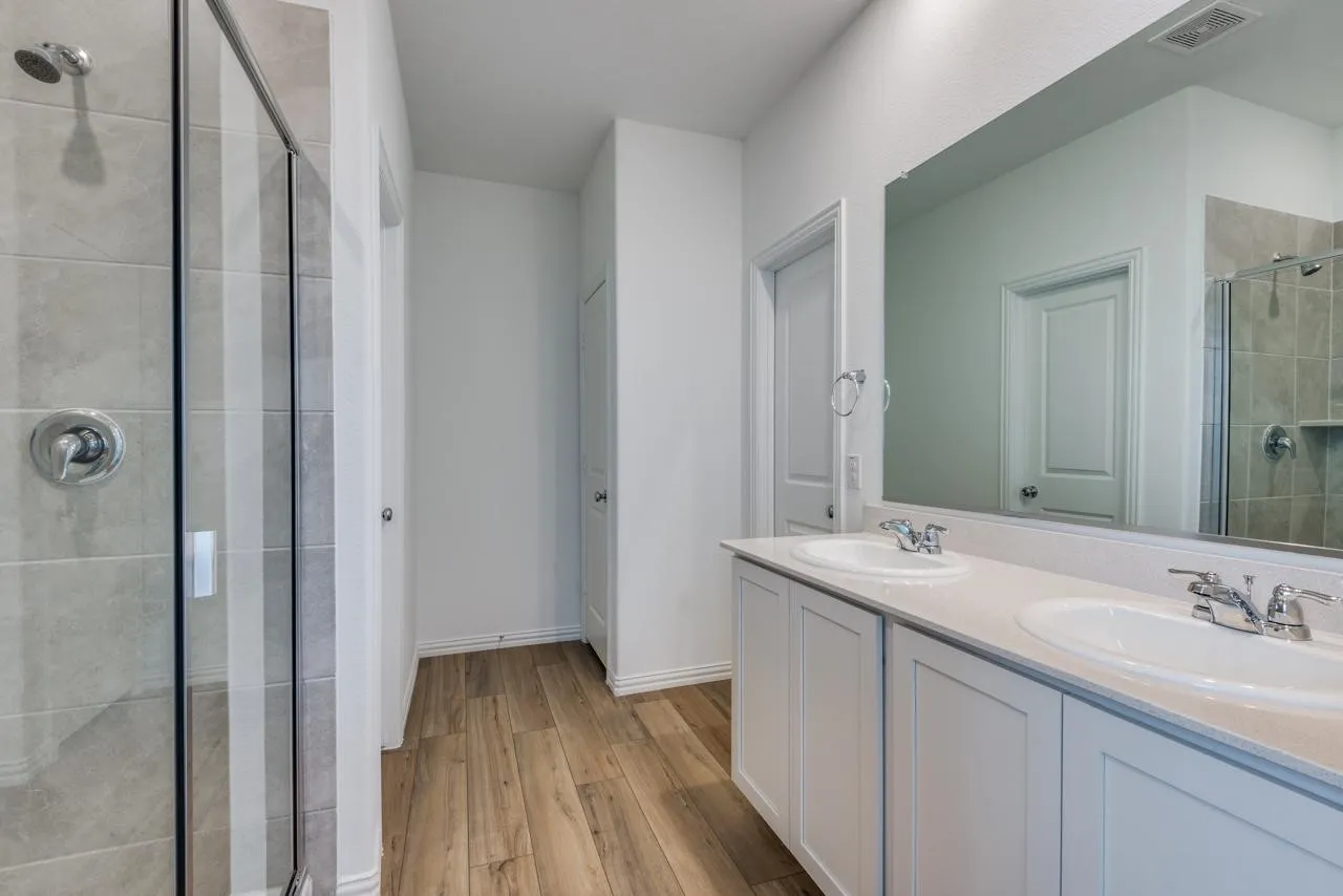 Single Family Residence For Rent in Denton County , 2204 OKeefe Drive, Little Elm, Texas 75068, 4 Bedroom, 2 Bathroom, 2 Garage spaces, 2,010 Sqft, built in 2023, mls#21371057, Real Estate Agent in Little Elm, Homes For Rent in Denton county, Homes For Rent in Little Elm, Realtor in Little Elm Texas, Real Estate Brokerage Independent Realty Texas, Luminita Cordes Realtor