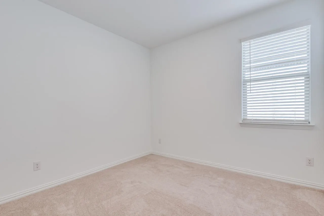 Single Family Residence For Rent in Denton County , 2204 OKeefe Drive, Little Elm, Texas 75068, 4 Bedroom, 2 Bathroom, 2 Garage spaces, 2,010 Sqft, built in 2023, mls#21371057, Real Estate Agent in Little Elm, Homes For Rent in Denton county, Homes For Rent in Little Elm, Realtor in Little Elm Texas, Real Estate Brokerage Independent Realty Texas, Luminita Cordes Realtor