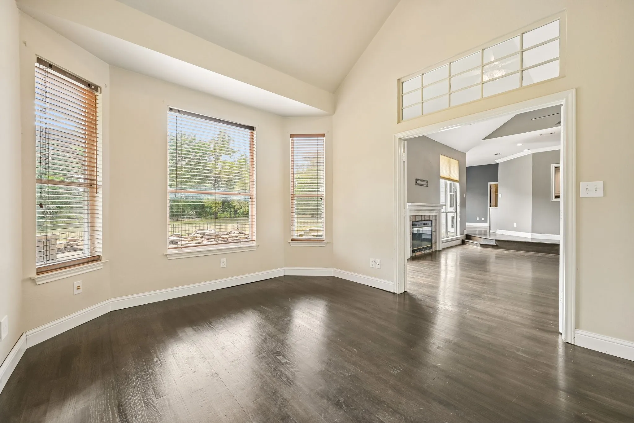 Single Family Residence For Rent in Collin County , 1380 Meandro Ria Lane, Fairview, Texas 75069, 4 Bedroom, 4 Bathroom, 2 Garage spaces, 2,843 Sqft, built in 1993, mls#21370000, Real Estate Agent in Fairview, Homes For Rent in Collin county, Homes For Rent in Fairview, Realtor in Fairview Texas, Real Estate Brokerage Independent Realty Texas, Luminita Cordes Realtor