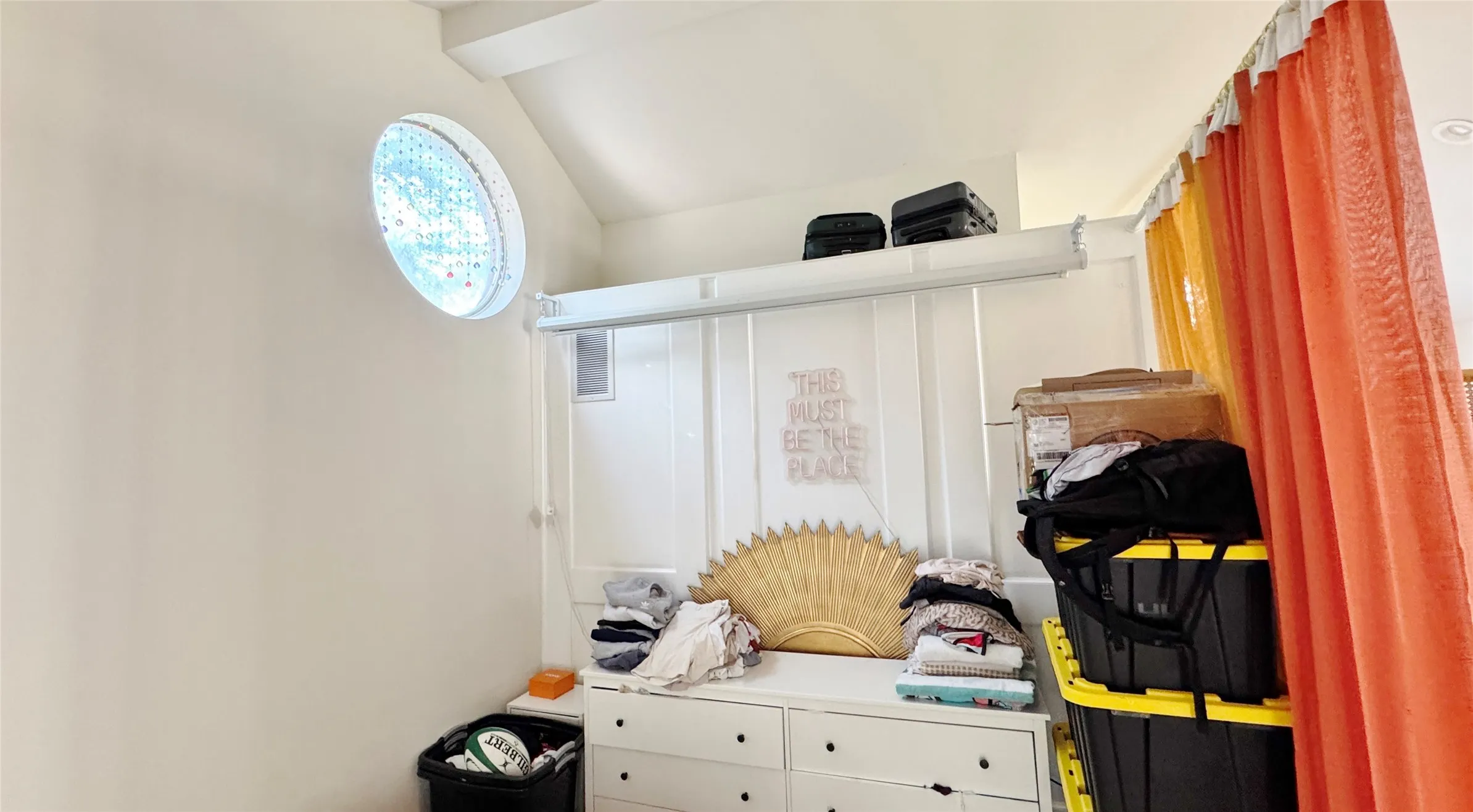 Condominium For Rent in Dallas County , 2504 State Street 5, Dallas, Texas 75201, 1 Bedroom, 1 Bathroom, 1 Garage spaces, 750 Sqft, built in 1994, mls#21371068, Real Estate Agent in Dallas, Homes For Rent in Dallas county, Homes For Rent in Dallas, Realtor in Dallas Texas, Real Estate Brokerage Independent Realty Texas, Luminita Cordes Realtor