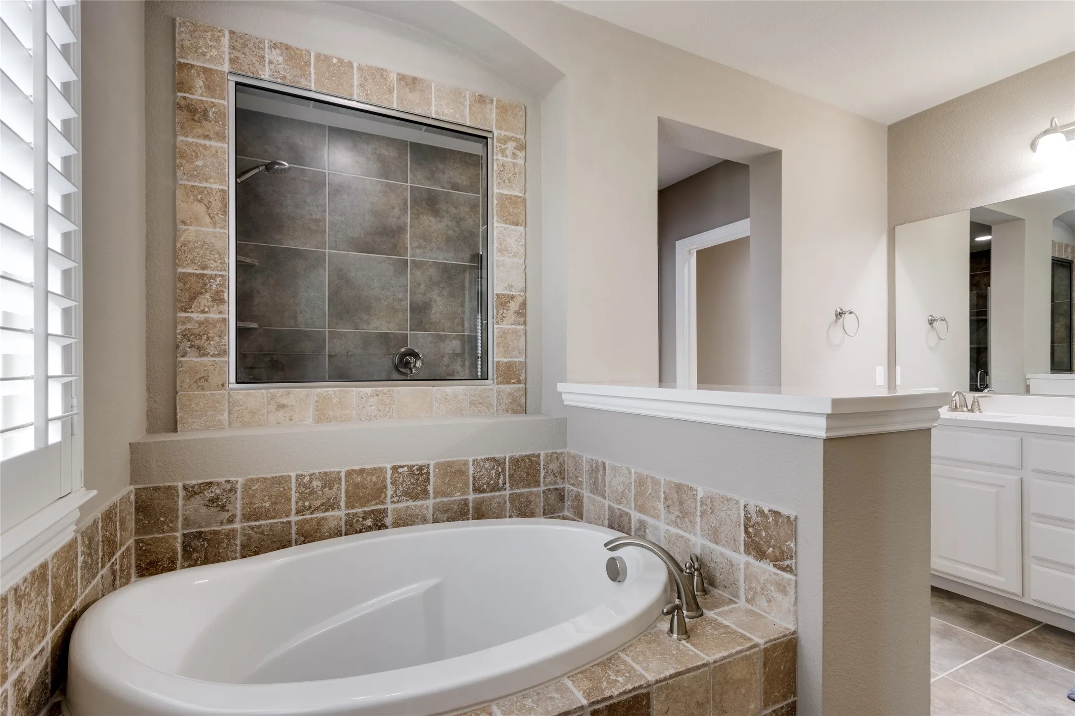 Single Family Residence For Sale in Denton County , 225 Lilypad Bend, Argyle, Texas 76226, 5 Bedroom, 4 Bathroom, 3 Garage spaces, 3,084 Sqft, built in 2015, mls#21364255, Real Estate Agent in Argyle, Homes For Sale in Denton county, Homes For Sale in Argyle, Realtor in Argyle Texas, Real Estate Brokerage Independent Realty Texas, Luminita Cordes Realtor