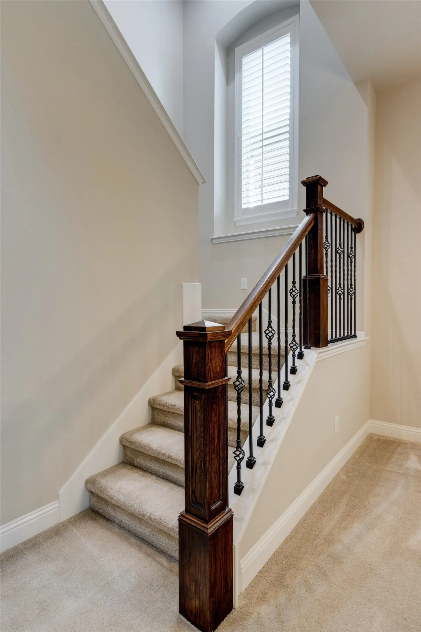 Single Family Residence For Sale in Denton County , 225 Lilypad Bend, Argyle, Texas 76226, 5 Bedroom, 4 Bathroom, 3 Garage spaces, 3,084 Sqft, built in 2015, mls#21364255, Real Estate Agent in Argyle, Homes For Sale in Denton county, Homes For Sale in Argyle, Realtor in Argyle Texas, Real Estate Brokerage Independent Realty Texas, Luminita Cordes Realtor