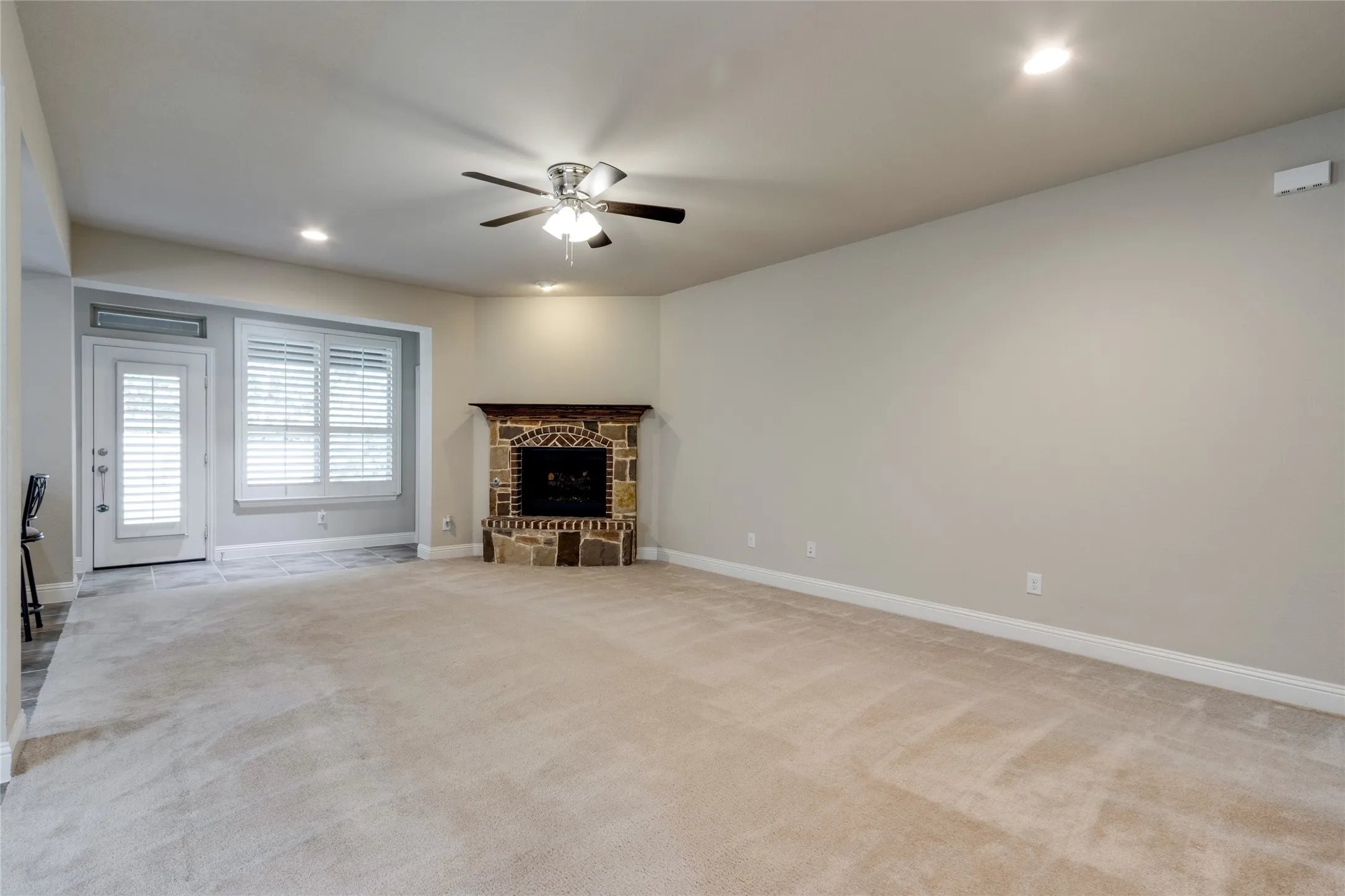 Single Family Residence For Sale in Denton County , 225 Lilypad Bend, Argyle, Texas 76226, 5 Bedroom, 4 Bathroom, 3 Garage spaces, 3,084 Sqft, built in 2015, mls#21364255, Real Estate Agent in Argyle, Homes For Sale in Denton county, Homes For Sale in Argyle, Realtor in Argyle Texas, Real Estate Brokerage Independent Realty Texas, Luminita Cordes Realtor