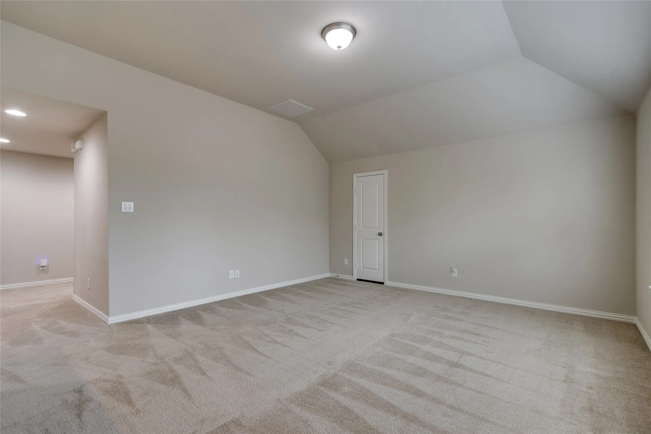 Single Family Residence For Sale in Denton County , 225 Lilypad Bend, Argyle, Texas 76226, 5 Bedroom, 4 Bathroom, 3 Garage spaces, 3,084 Sqft, built in 2015, mls#21364255, Real Estate Agent in Argyle, Homes For Sale in Denton county, Homes For Sale in Argyle, Realtor in Argyle Texas, Real Estate Brokerage Independent Realty Texas, Luminita Cordes Realtor