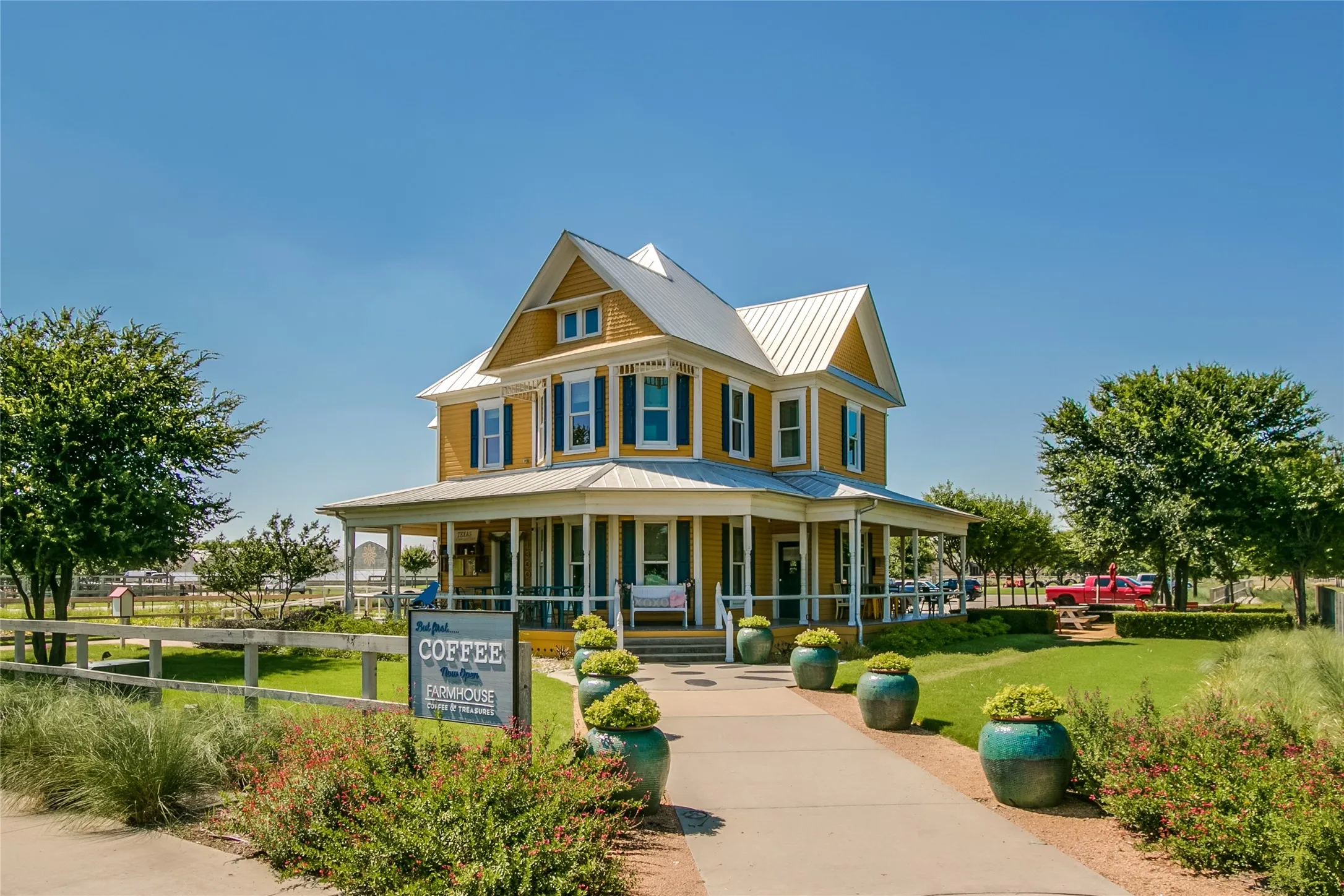 Single Family Residence For Sale in Denton County , 225 Lilypad Bend, Argyle, Texas 76226, 5 Bedroom, 4 Bathroom, 3 Garage spaces, 3,084 Sqft, built in 2015, mls#21364255, Real Estate Agent in Argyle, Homes For Sale in Denton county, Homes For Sale in Argyle, Realtor in Argyle Texas, Real Estate Brokerage Independent Realty Texas, Luminita Cordes Realtor