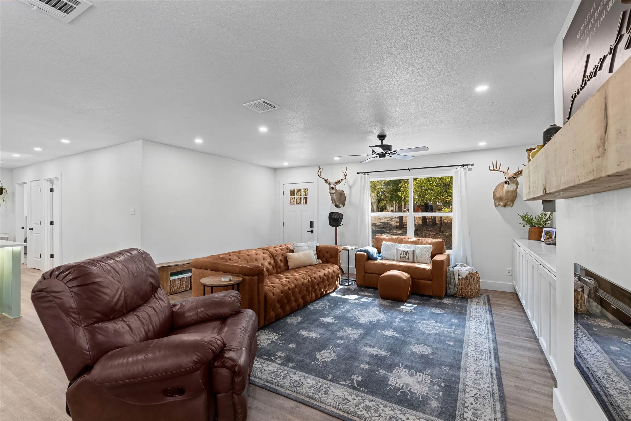Single Family Residence For Sale in Wise County , 1027 County Road 1744, Chico, Texas 76431, 4 Bedroom, 2 Bathroom, Garage spaces, 1,700 Sqft, built in 1988, mls#21367653, Real Estate Agent in Chico, Homes For Sale in Wise county, Homes For Sale in Chico, Realtor in Chico Texas, Real Estate Brokerage Independent Realty Texas, Luminita Cordes Realtor