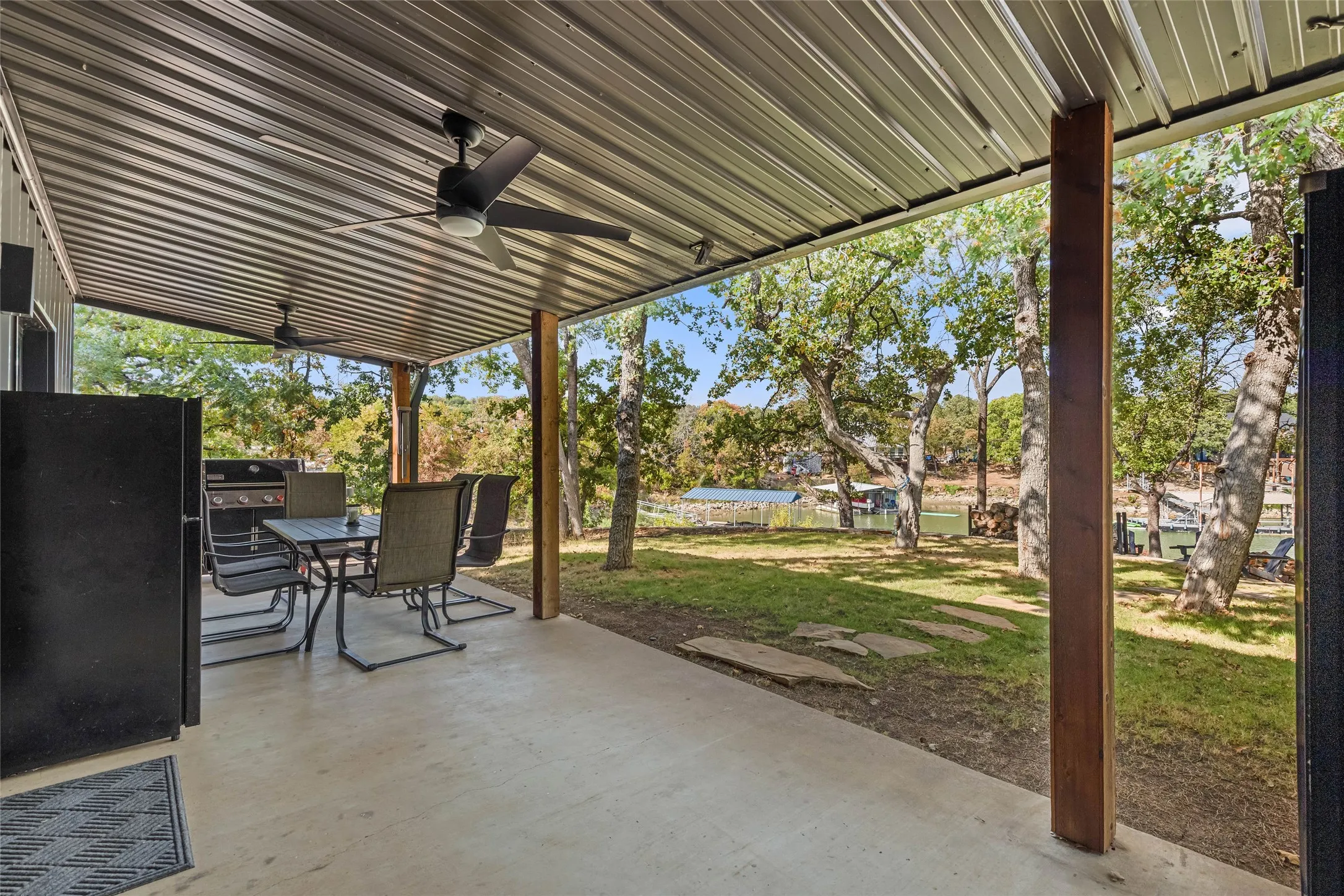 Single Family Residence For Sale in Wise County , 1027 County Road 1744, Chico, Texas 76431, 4 Bedroom, 2 Bathroom, Garage spaces, 1,700 Sqft, built in 1988, mls#21367653, Real Estate Agent in Chico, Homes For Sale in Wise county, Homes For Sale in Chico, Realtor in Chico Texas, Real Estate Brokerage Independent Realty Texas, Luminita Cordes Realtor