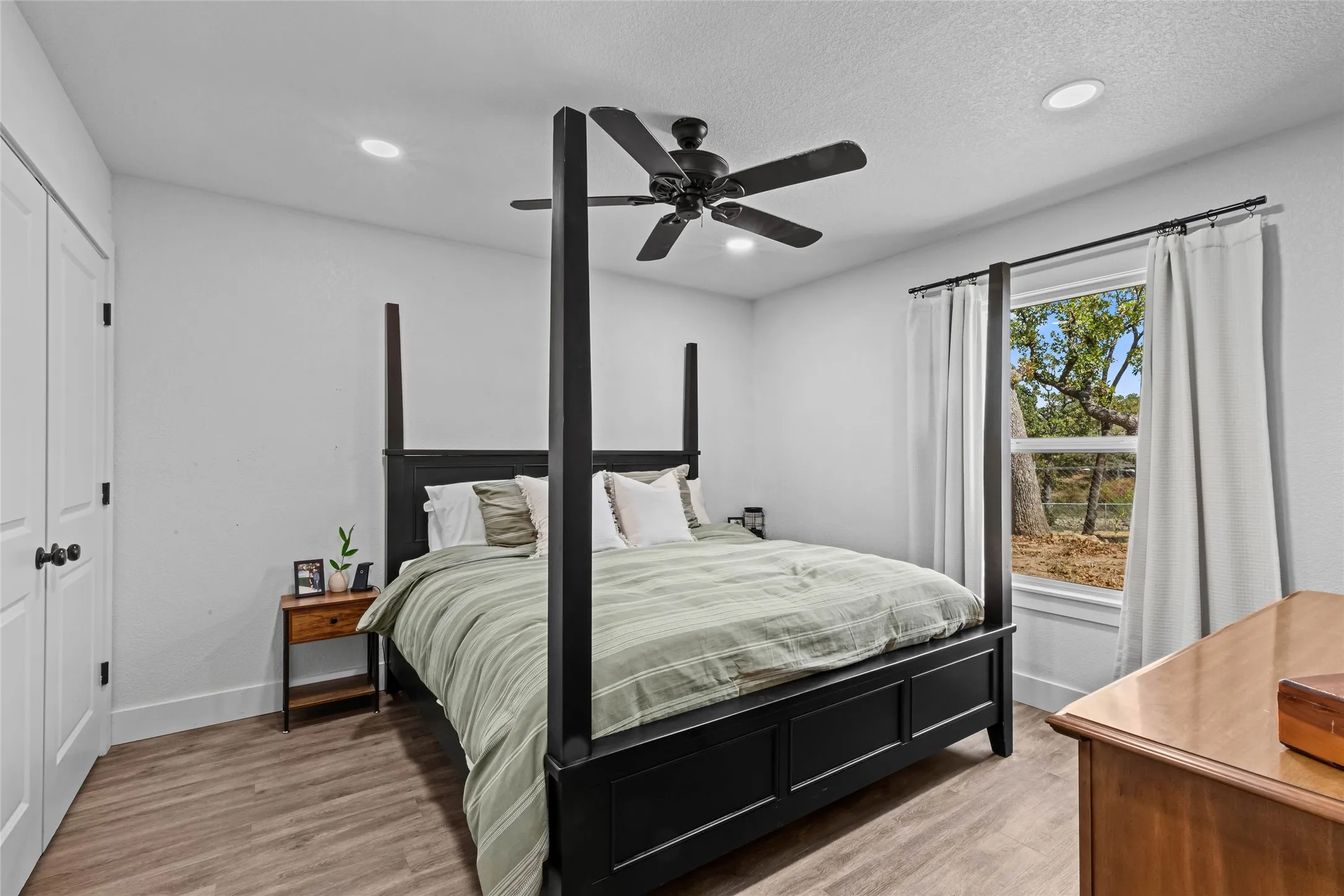Single Family Residence For Sale in Wise County , 1027 County Road 1744, Chico, Texas 76431, 4 Bedroom, 2 Bathroom, Garage spaces, 1,700 Sqft, built in 1988, mls#21367653, Real Estate Agent in Chico, Homes For Sale in Wise county, Homes For Sale in Chico, Realtor in Chico Texas, Real Estate Brokerage Independent Realty Texas, Luminita Cordes Realtor