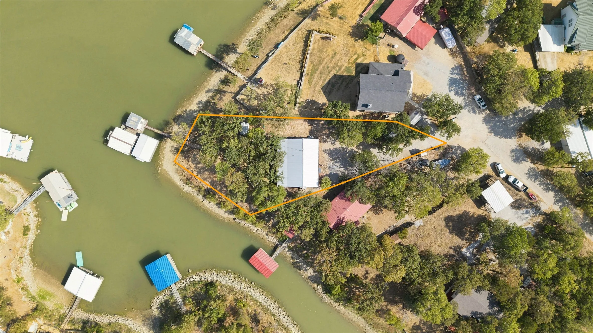 Single Family Residence For Sale in Wise County , 1027 County Road 1744, Chico, Texas 76431, 4 Bedroom, 2 Bathroom, Garage spaces, 1,700 Sqft, built in 1988, mls#21367653, Real Estate Agent in Chico, Homes For Sale in Wise county, Homes For Sale in Chico, Realtor in Chico Texas, Real Estate Brokerage Independent Realty Texas, Luminita Cordes Realtor