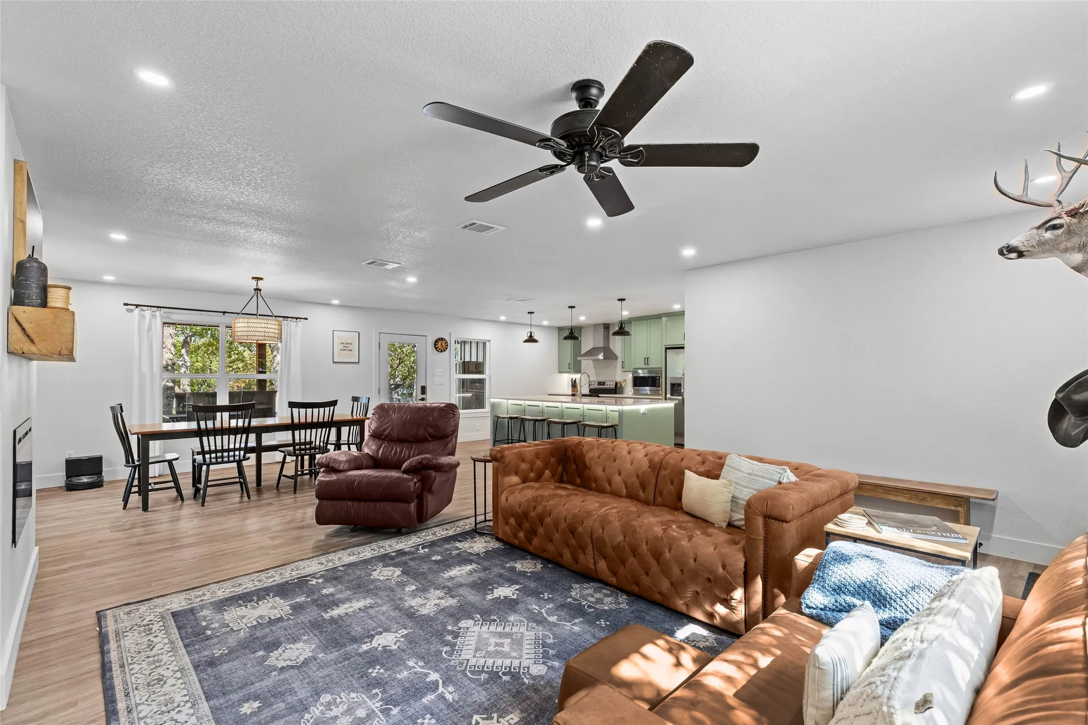 Single Family Residence For Sale in Wise County , 1027 County Road 1744, Chico, Texas 76431, 4 Bedroom, 2 Bathroom, Garage spaces, 1,700 Sqft, built in 1988, mls#21367653, Real Estate Agent in Chico, Homes For Sale in Wise county, Homes For Sale in Chico, Realtor in Chico Texas, Real Estate Brokerage Independent Realty Texas, Luminita Cordes Realtor