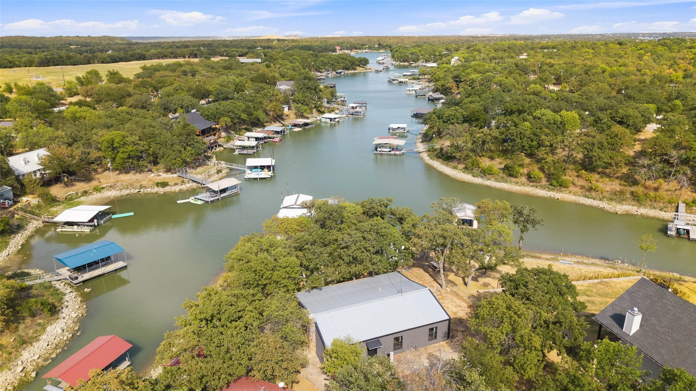 Single Family Residence For Sale in Wise County , 1027 County Road 1744, Chico, Texas 76431, 4 Bedroom, 2 Bathroom, Garage spaces, 1,700 Sqft, built in 1988, mls#21367653, Real Estate Agent in Chico, Homes For Sale in Wise county, Homes For Sale in Chico, Realtor in Chico Texas, Real Estate Brokerage Independent Realty Texas, Luminita Cordes Realtor