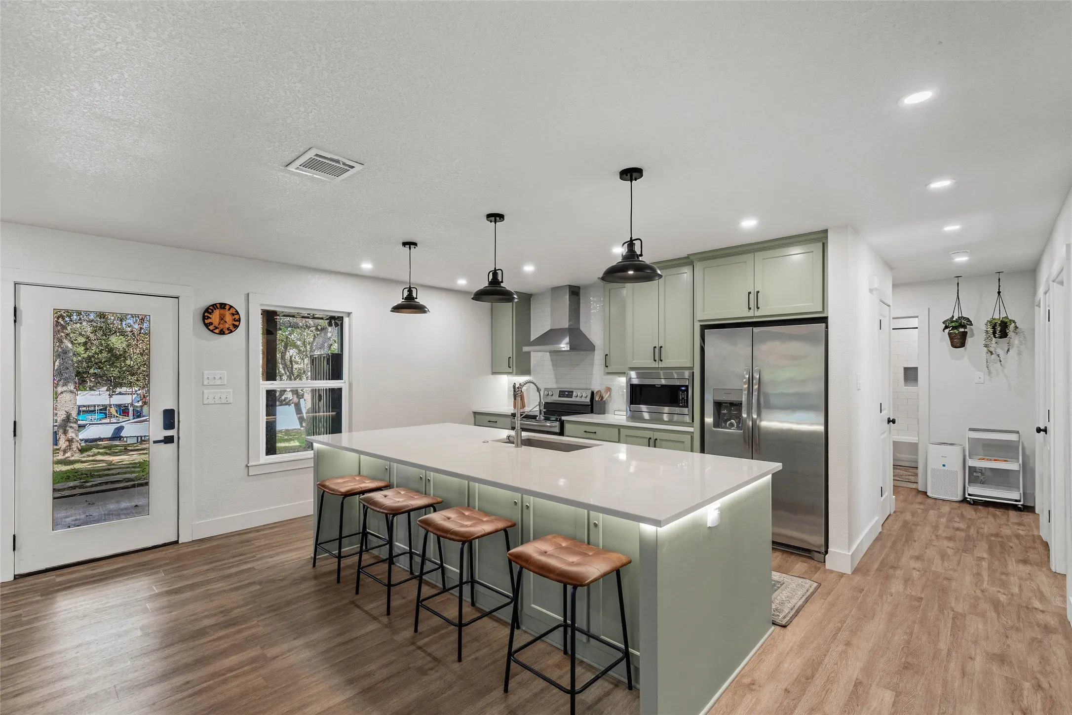 Single Family Residence For Sale in Wise County , 1027 County Road 1744, Chico, Texas 76431, 4 Bedroom, 2 Bathroom, Garage spaces, 1,700 Sqft, built in 1988, mls#21367653, Real Estate Agent in Chico, Homes For Sale in Wise county, Homes For Sale in Chico, Realtor in Chico Texas, Real Estate Brokerage Independent Realty Texas, Luminita Cordes Realtor