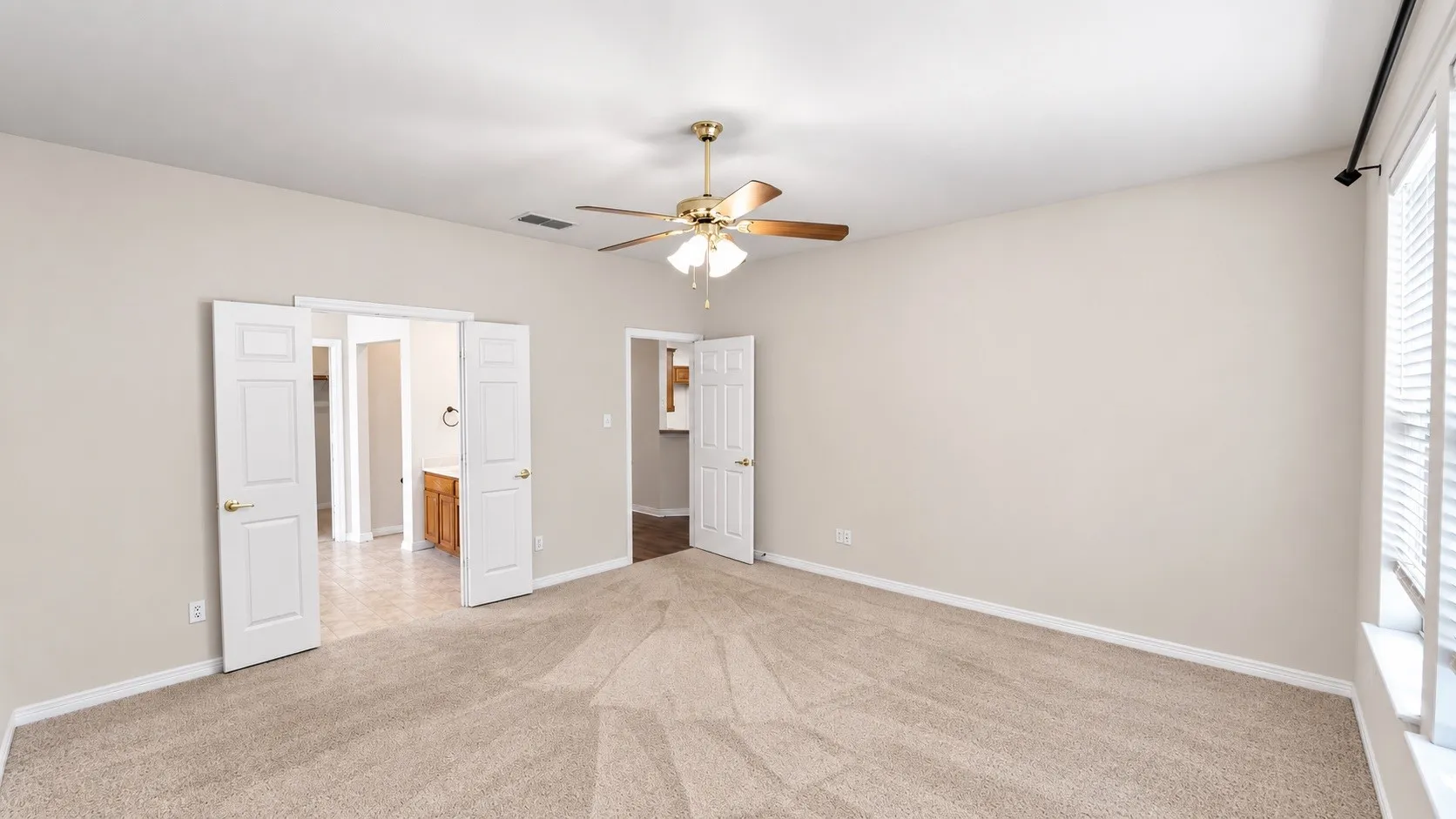 Single Family Residence For Rent in Parker County , 2310 Summer Brook Drive, Weatherford, Texas 76087, 3 Bedroom, 2 Bathroom, 2 Garage spaces, 2,017 Sqft, built in 2003, mls#21371062, Real Estate Agent in Weatherford, Homes For Rent in Parker county, Homes For Rent in Weatherford, Realtor in Weatherford Texas, Real Estate Brokerage Independent Realty Texas, Luminita Cordes Realtor