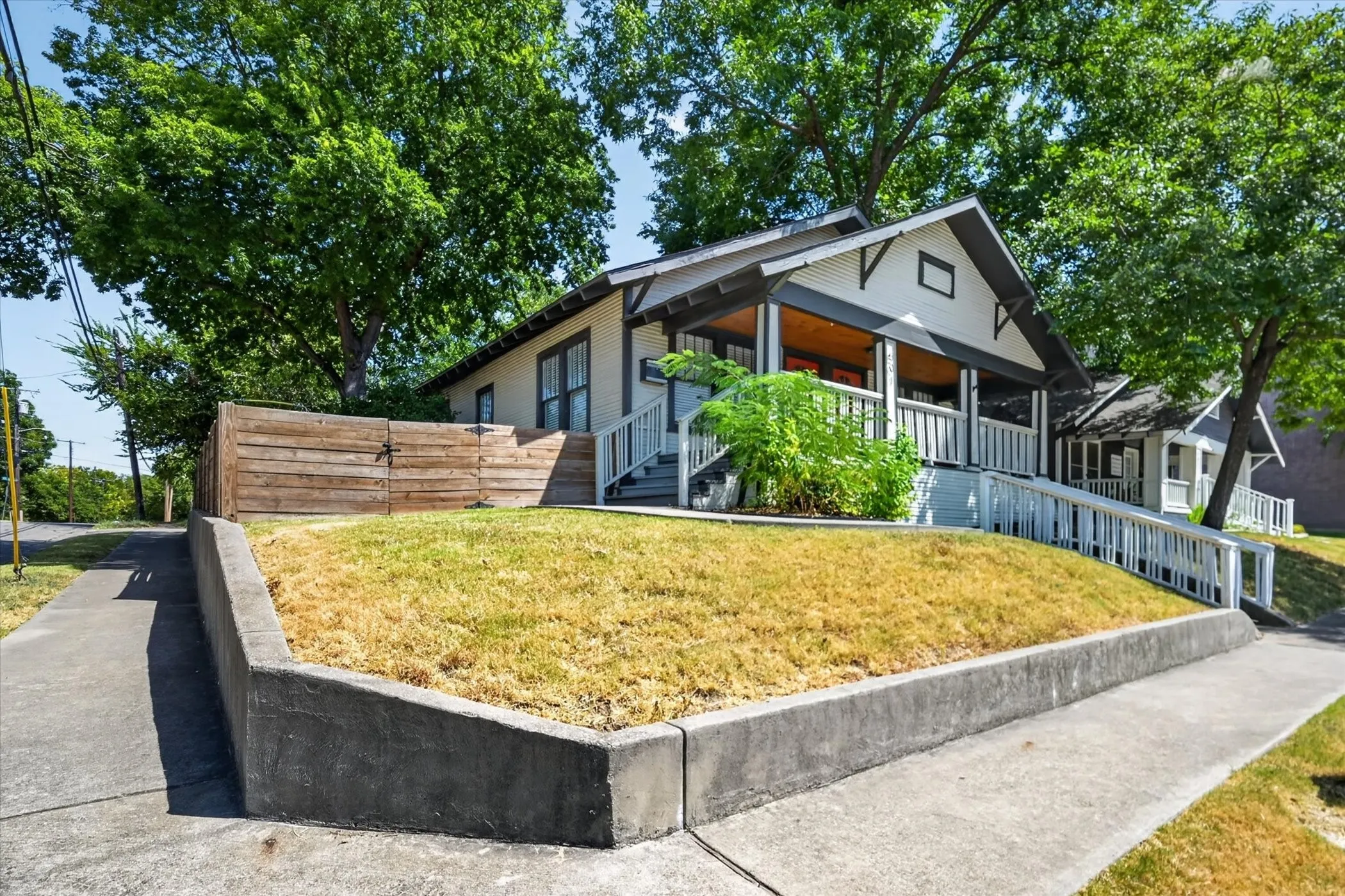 Business For Rent in Collin County , 501 S Tennessee Street, Mc Kinney, Texas 75069, 0, 0, Garage spaces, 0 Sqft, built in 1900, mls#21371071, Real Estate Agent in Mc Kinney, Homes For Rent in Collin county, Homes For Rent in Mc Kinney, Realtor in Mc Kinney Texas, Real Estate Brokerage Independent Realty Texas, Luminita Cordes Realtor