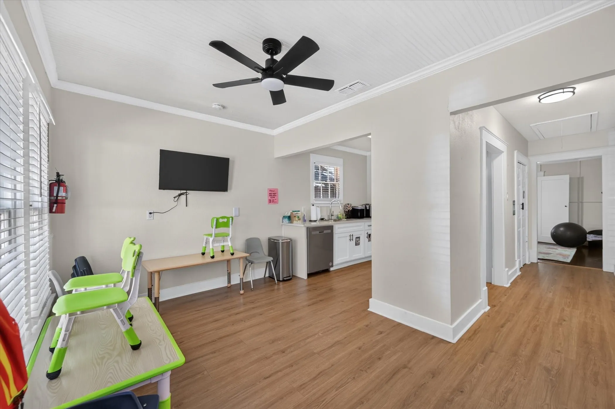 Business For Rent in Collin County , 501 S Tennessee Street, Mc Kinney, Texas 75069, 0, 0, Garage spaces, 0 Sqft, built in 1900, mls#21371071, Real Estate Agent in Mc Kinney, Homes For Rent in Collin county, Homes For Rent in Mc Kinney, Realtor in Mc Kinney Texas, Real Estate Brokerage Independent Realty Texas, Luminita Cordes Realtor