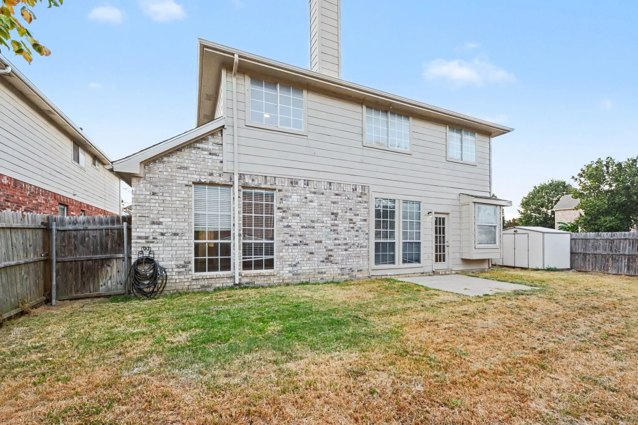 Single Family Residence For Sale in Denton County , 3204 Windridge Lane, Corinth, Texas 76208, 4 Bedroom, 3 Bathroom, 2 Garage spaces, 2,195 Sqft, built in 1999, mls#21370776, Real Estate Agent in Corinth, Homes For Sale in Denton county, Homes For Sale in Corinth, Realtor in Corinth Texas, Real Estate Brokerage Independent Realty Texas, Luminita Cordes Realtor