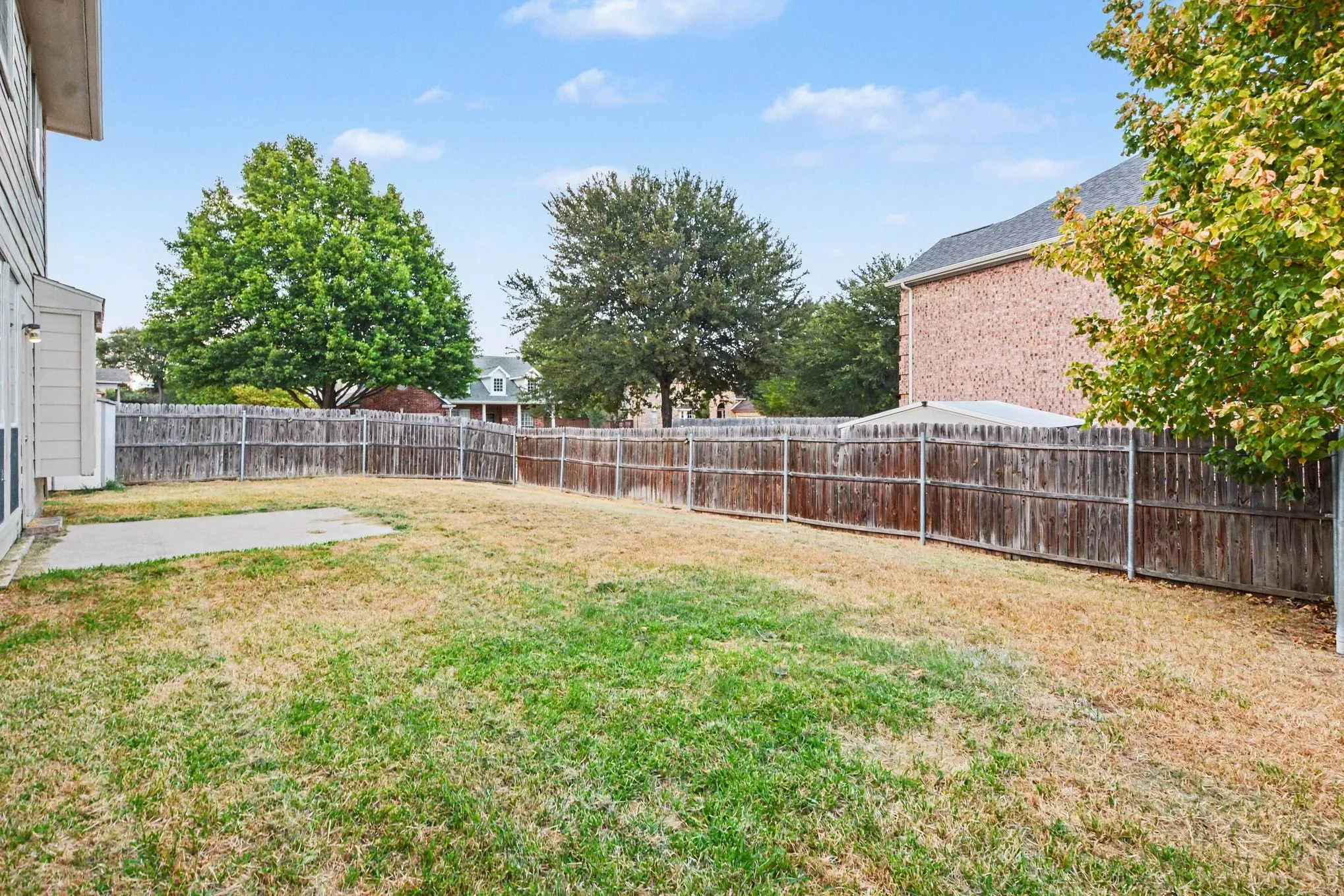 Single Family Residence For Sale in Denton County , 3204 Windridge Lane, Corinth, Texas 76208, 4 Bedroom, 3 Bathroom, 2 Garage spaces, 2,195 Sqft, built in 1999, mls#21370776, Real Estate Agent in Corinth, Homes For Sale in Denton county, Homes For Sale in Corinth, Realtor in Corinth Texas, Real Estate Brokerage Independent Realty Texas, Luminita Cordes Realtor