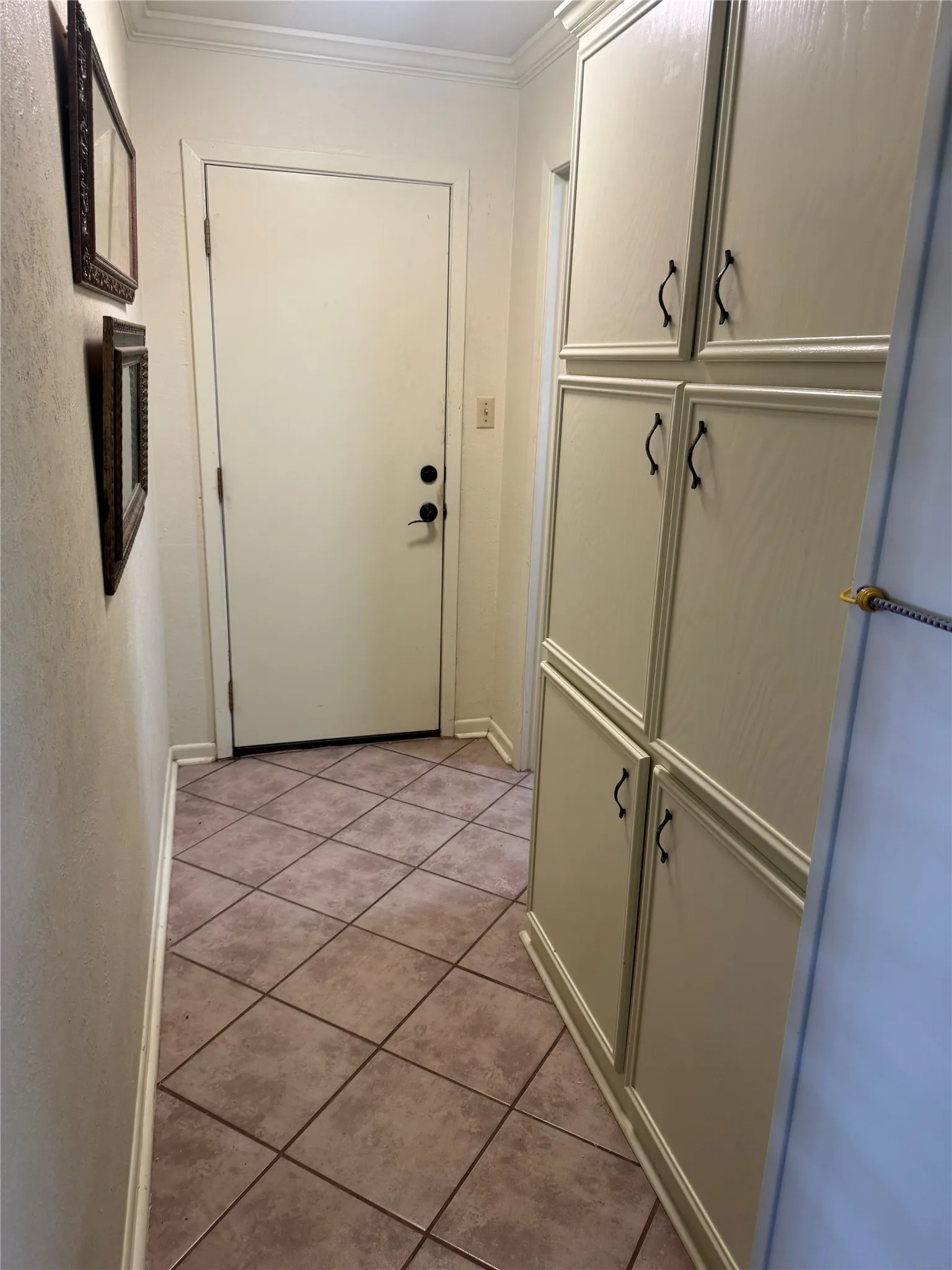 Single Family Residence For Sale in Hardeman County , 1505 S Main Street, Quanah, Texas 79252, 2 Bedroom, 2 Bathroom, 2 Garage spaces, 2,378 Sqft, built in 1965, mls#21371109, Real Estate Agent in Quanah, Homes For Sale in Hardeman county, Homes For Sale in Quanah, Realtor in Quanah Texas, Real Estate Brokerage Independent Realty Texas, Luminita Cordes Realtor